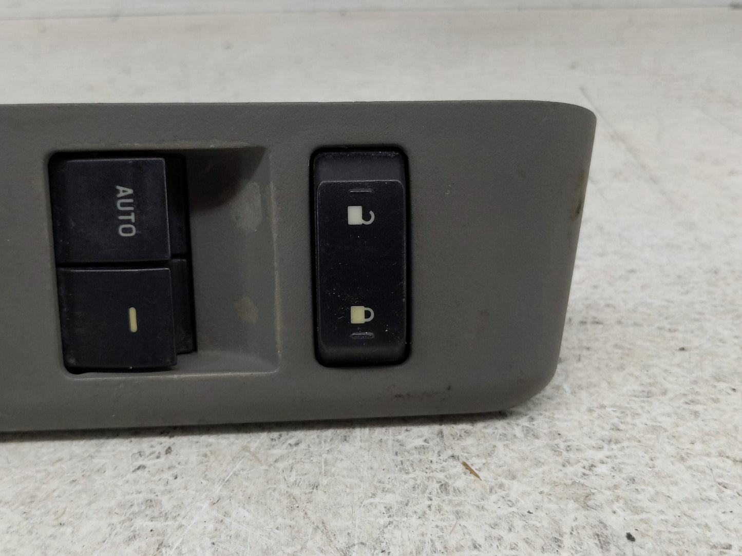 2009-2014 Ford E-150 Master Power Window Switch Replacement Driver Side Left P/N:8C3T-14540-ABW Fits OEM Used Auto Parts - O