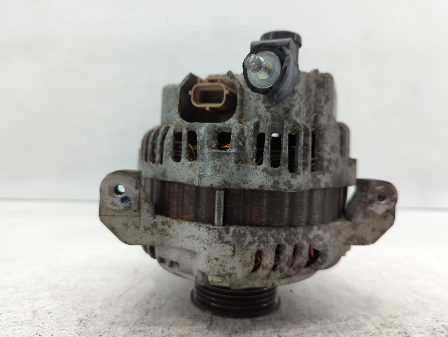 2009-2014 Ford E-150 Alternator Replacement Generator Charging Assembly Engine OEM P/N:9C2T-10300-DA Fits OEM Used Auto Part