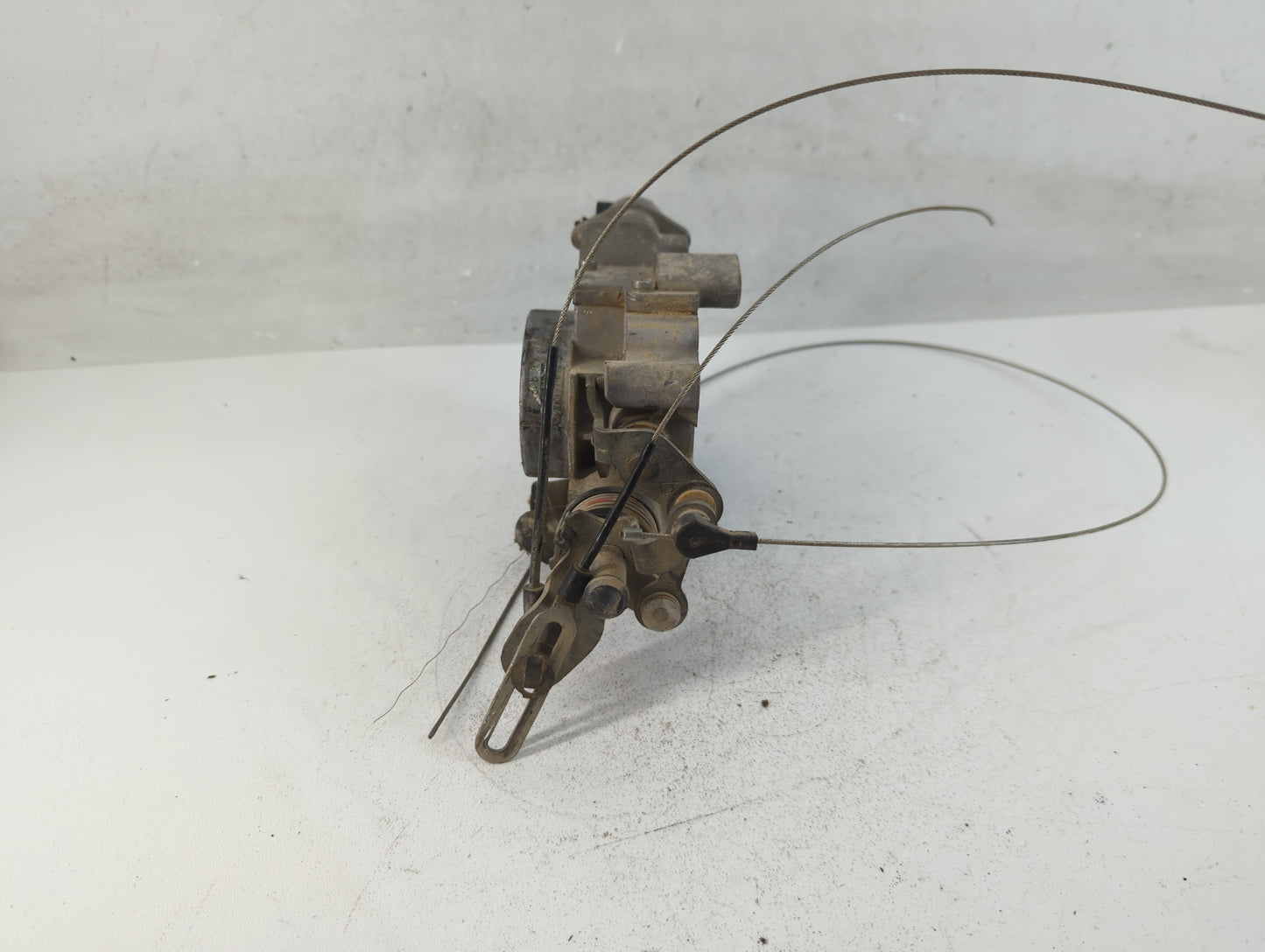 2009 Ford E-150 Throttle Body P/N:87655-G1221 Fits OEM Used Auto Parts - Oemusedautoparts1.com