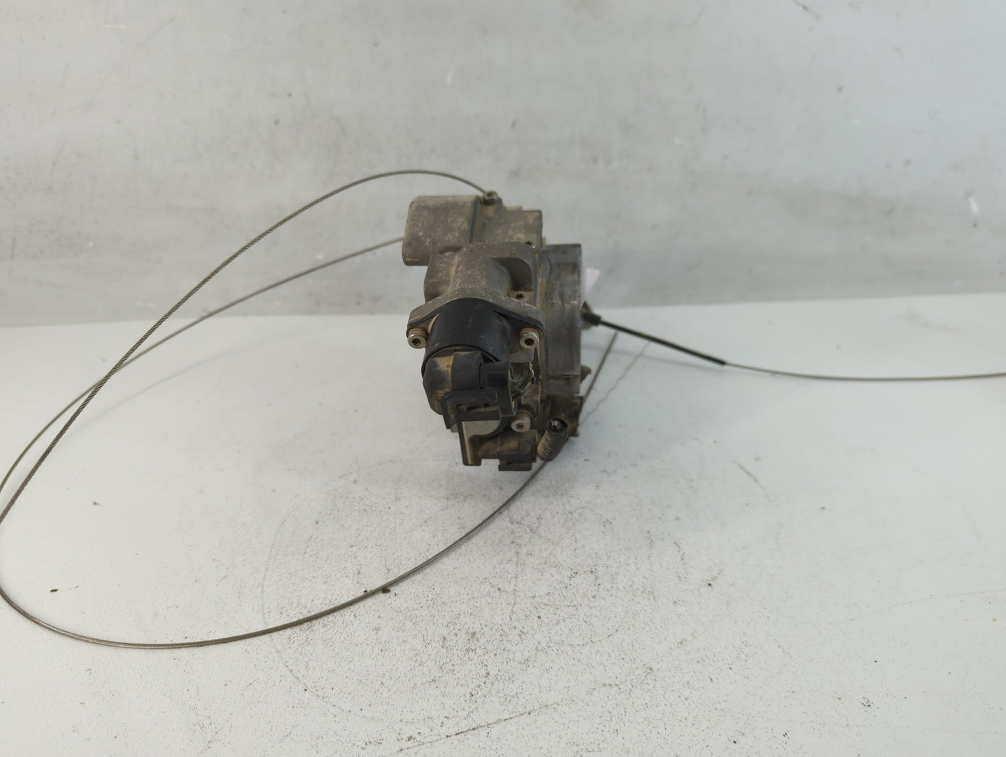 2009 Ford E-150 Throttle Body P/N:87655-G1221 Fits OEM Used Auto Parts - Oemusedautoparts1.com