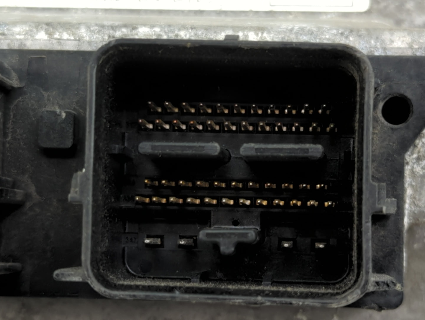 2009 Ford E-250 Econoline PCM Engine Control Computer ECU ECM PCU OEM P/N:9C2A-12A650-ARB 0 261 S05 167 Fits OEM Used Auto P