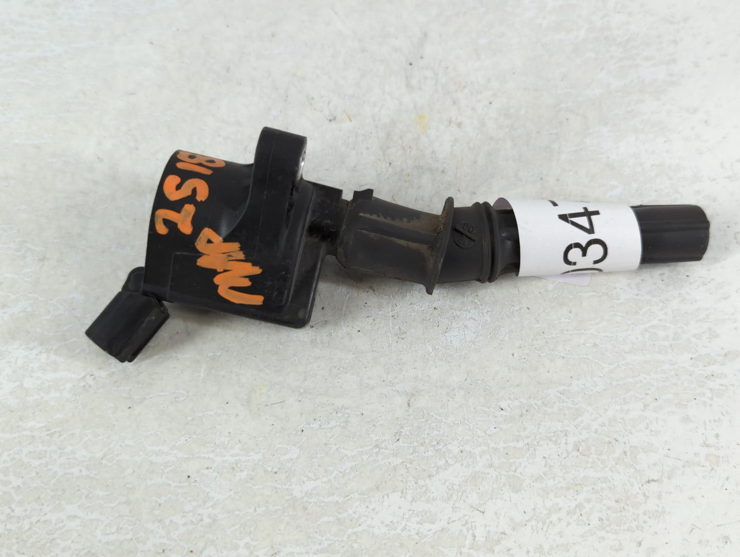 2002-2005 Ford E-350 Club Wagon Ignition Coil Igniter Pack - Oemusedautoparts1.com