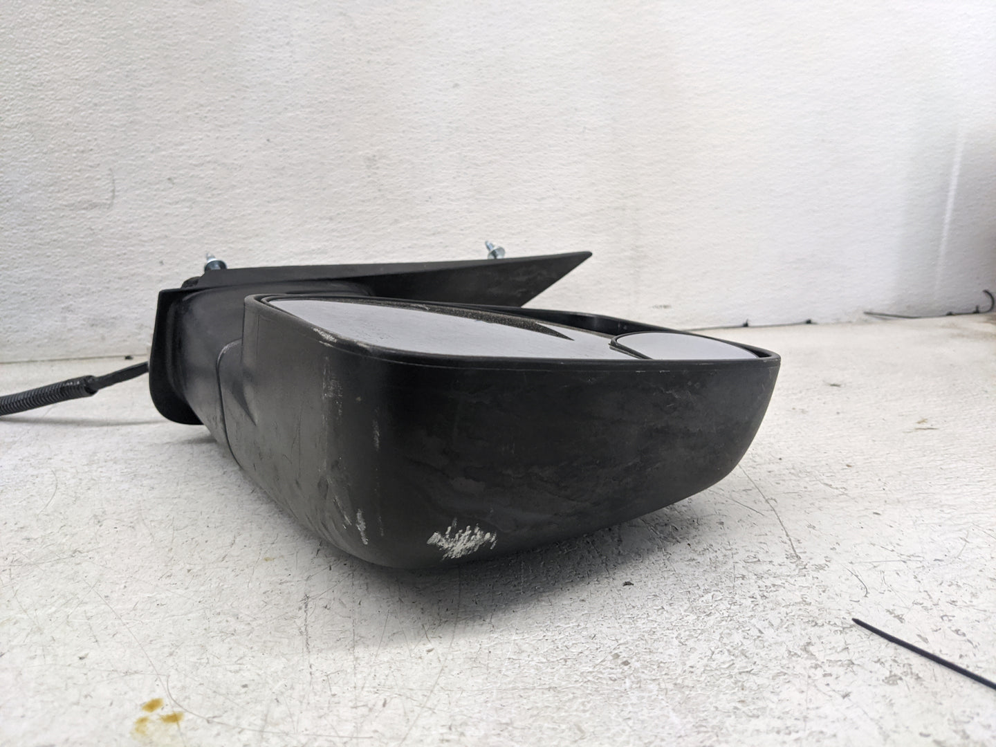 2009 Ford E-Series Passenger Side View Mirror - Right Door Mirror OEM Used - Oemusedautoparts1.com
