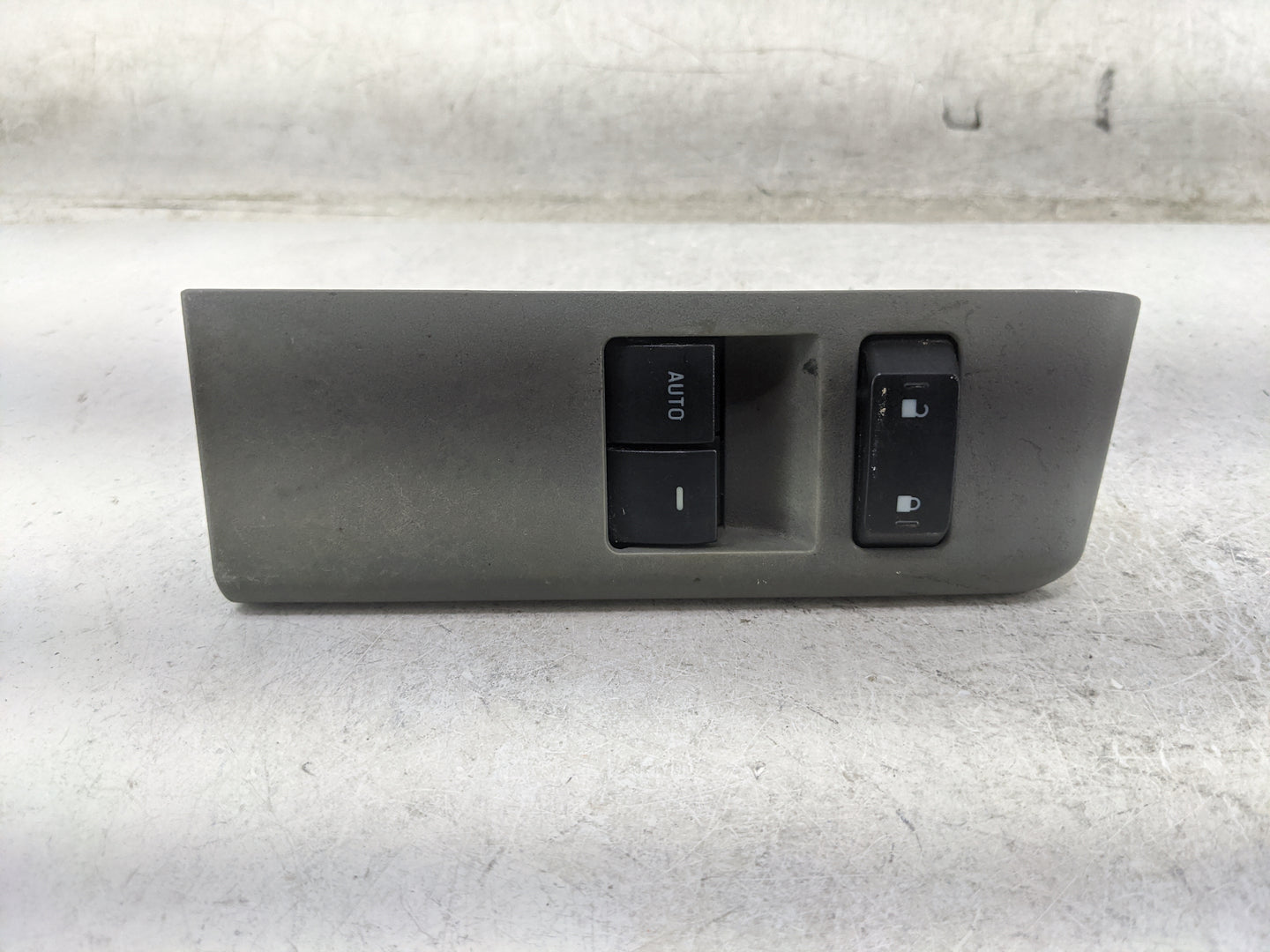 2009 Ford E250 Master Power Window Switch Replacement Driver Side Left P/N:8C3T-14963-AAW SANDD4820AEP Fits OEM Used Auto Pa