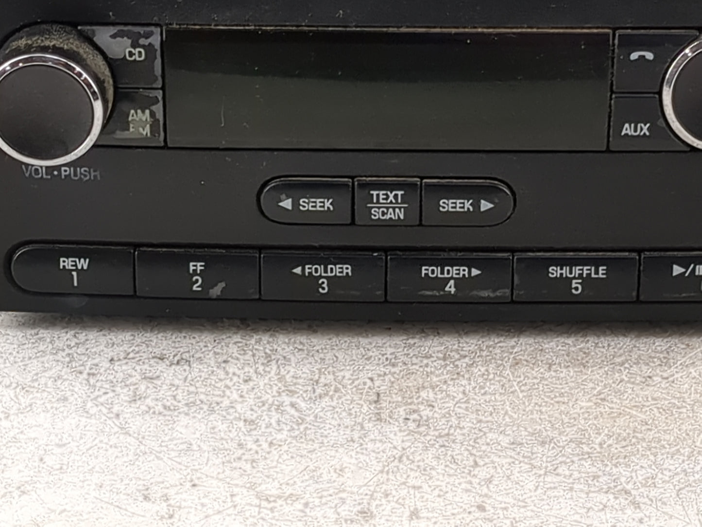 2009 Ford E350 Radio AM FM Cd Player Receiver Replacement P/N:9C2T-18C869-CB 28129550 Fits OEM Used Auto Parts - Oemusedauto