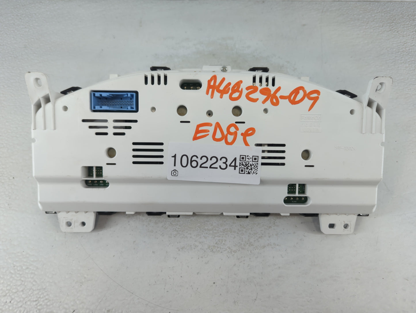 2008-2010 Ford Edge Instrument Cluster Speedometer Gauges P/N:9T4T-10849-CA Fits Fits 2008 2009 2010 OEM Used Auto Parts - O