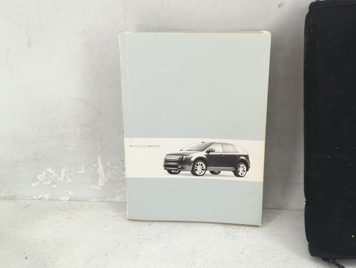 2009 Ford Edge Owners Manual Book Guide P/N:9T4J 19A321 AA OEM Used Auto Parts - Oemusedautoparts1.com