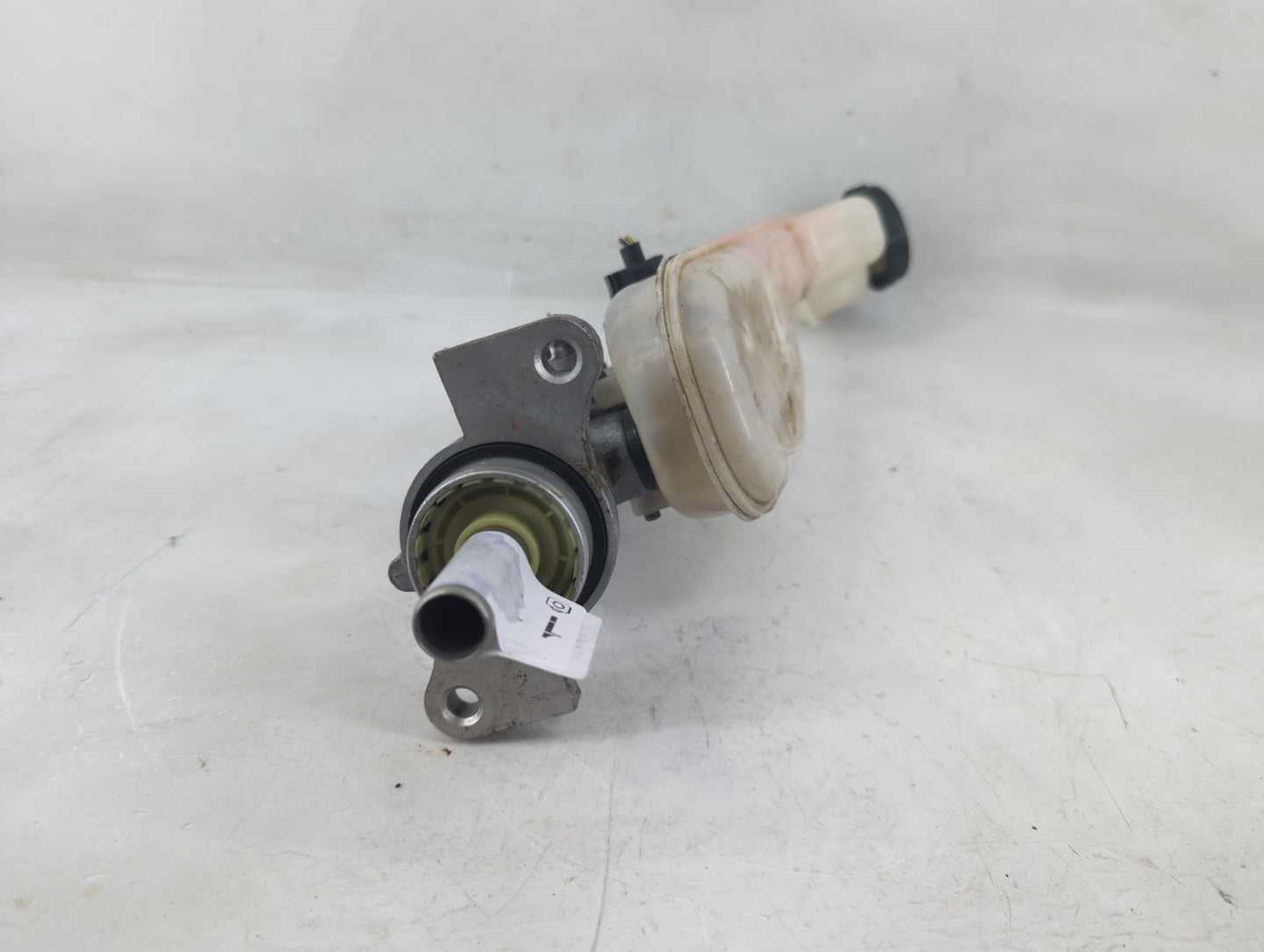 2007-2010 Ford Edge Brake Master Cylinder - Oemusedautoparts1.com
