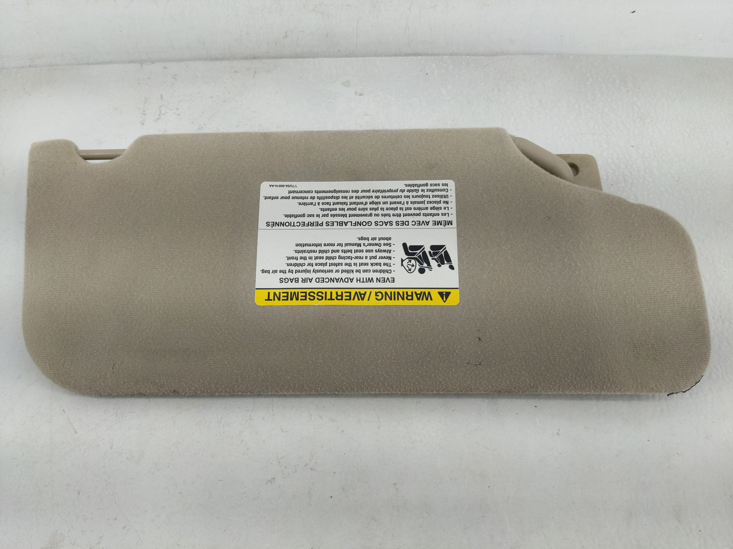 2007-2010 Ford Edge Sun Visor Shade Replacement Driver Left Mirror Fits Fits 2007 2008 2009 2010 OEM Used Auto Parts - Oemus