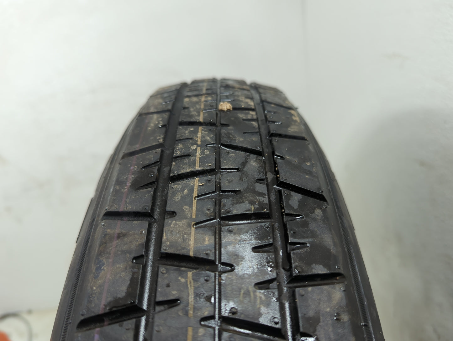 2009 Ford Edge Spare Donut Tire Wheel Rim Oem - Oemusedautoparts1.com