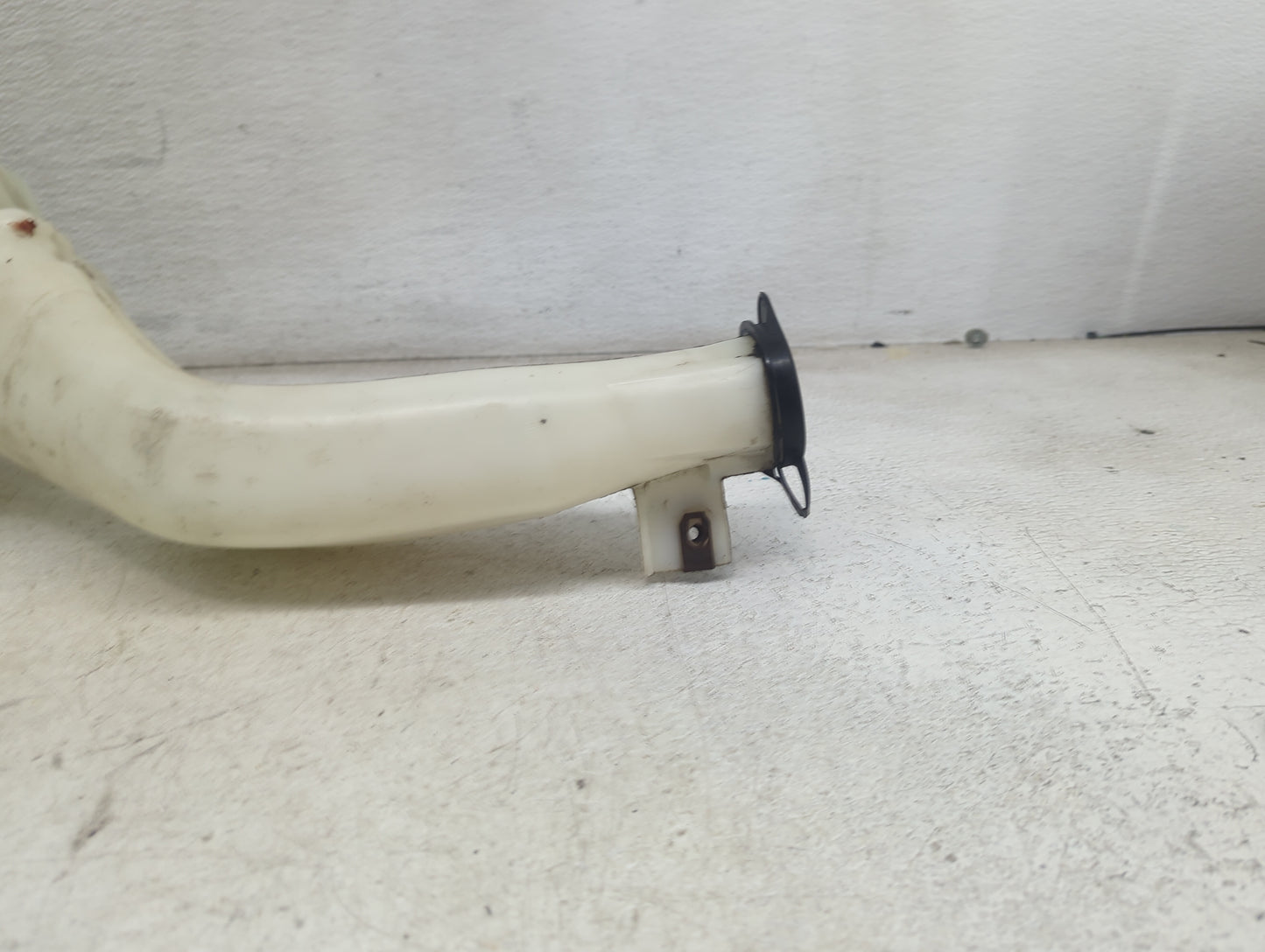 2007-2014 Ford Edge Windshield Washer Fluid Reservoir Bottle Oem 1473690 - Oemusedautoparts1.com
