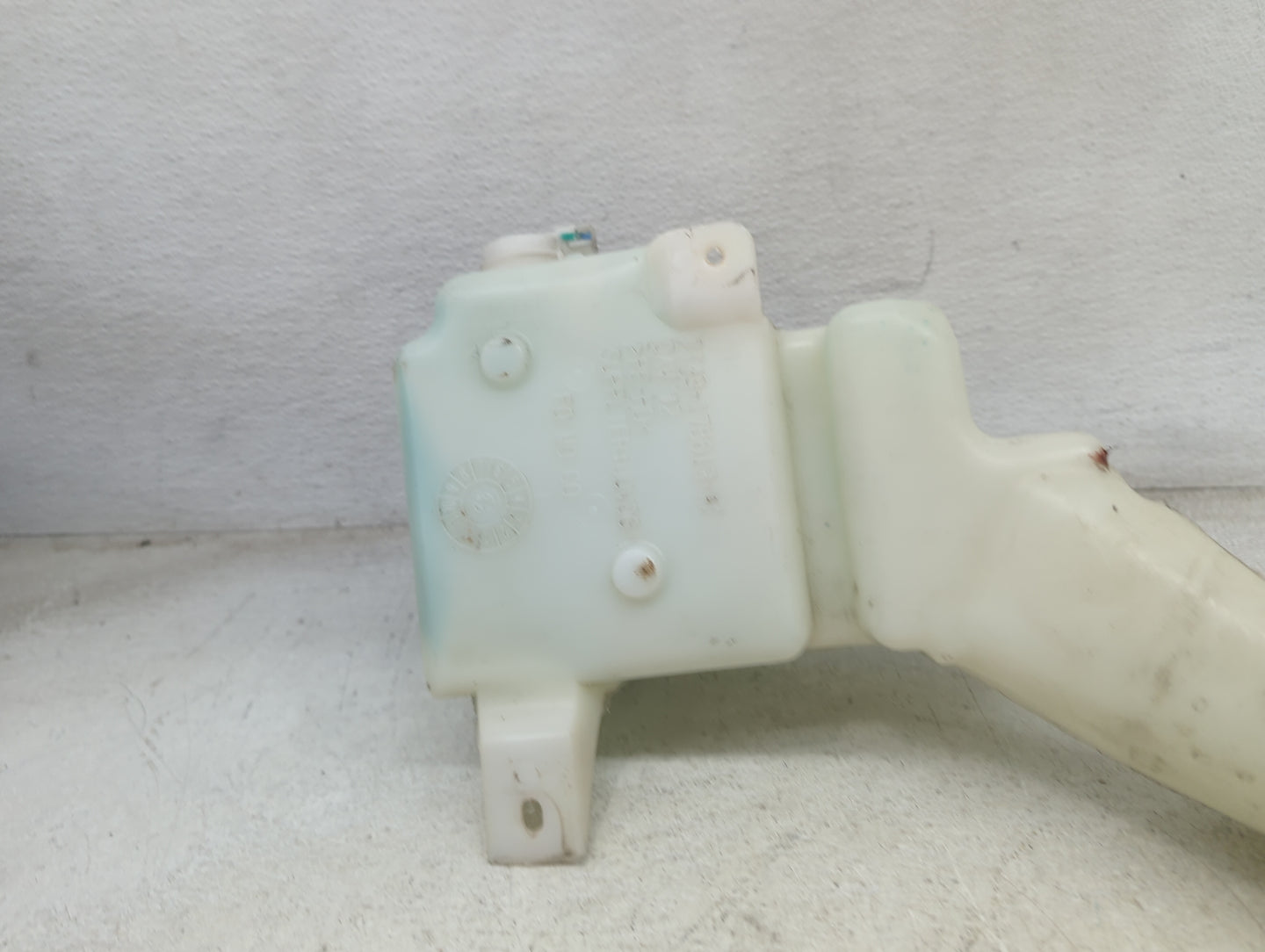 2007-2014 Ford Edge Windshield Washer Fluid Reservoir Bottle Oem 1473690 - Oemusedautoparts1.com