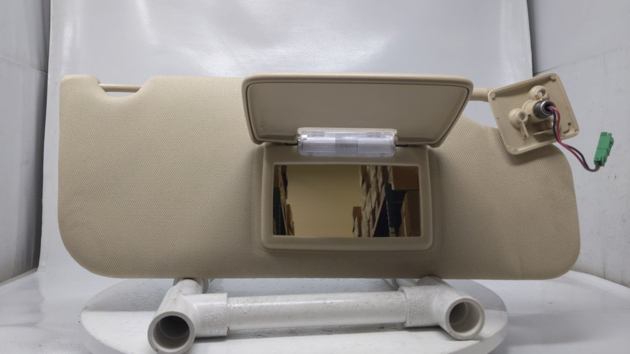 2007-2010 Ford Edge Sun Visor Shade Replacement Passenger Right Mirror Fits Fits 2007 2008 2009 2010 OEM Used Auto Parts - O