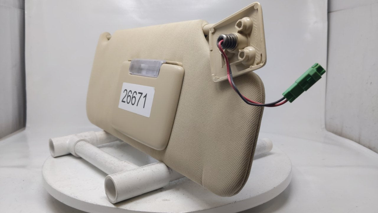 2007-2010 Ford Edge Sun Visor Shade Replacement Passenger Right Mirror Fits Fits 2007 2008 2009 2010 OEM Used Auto Parts - O