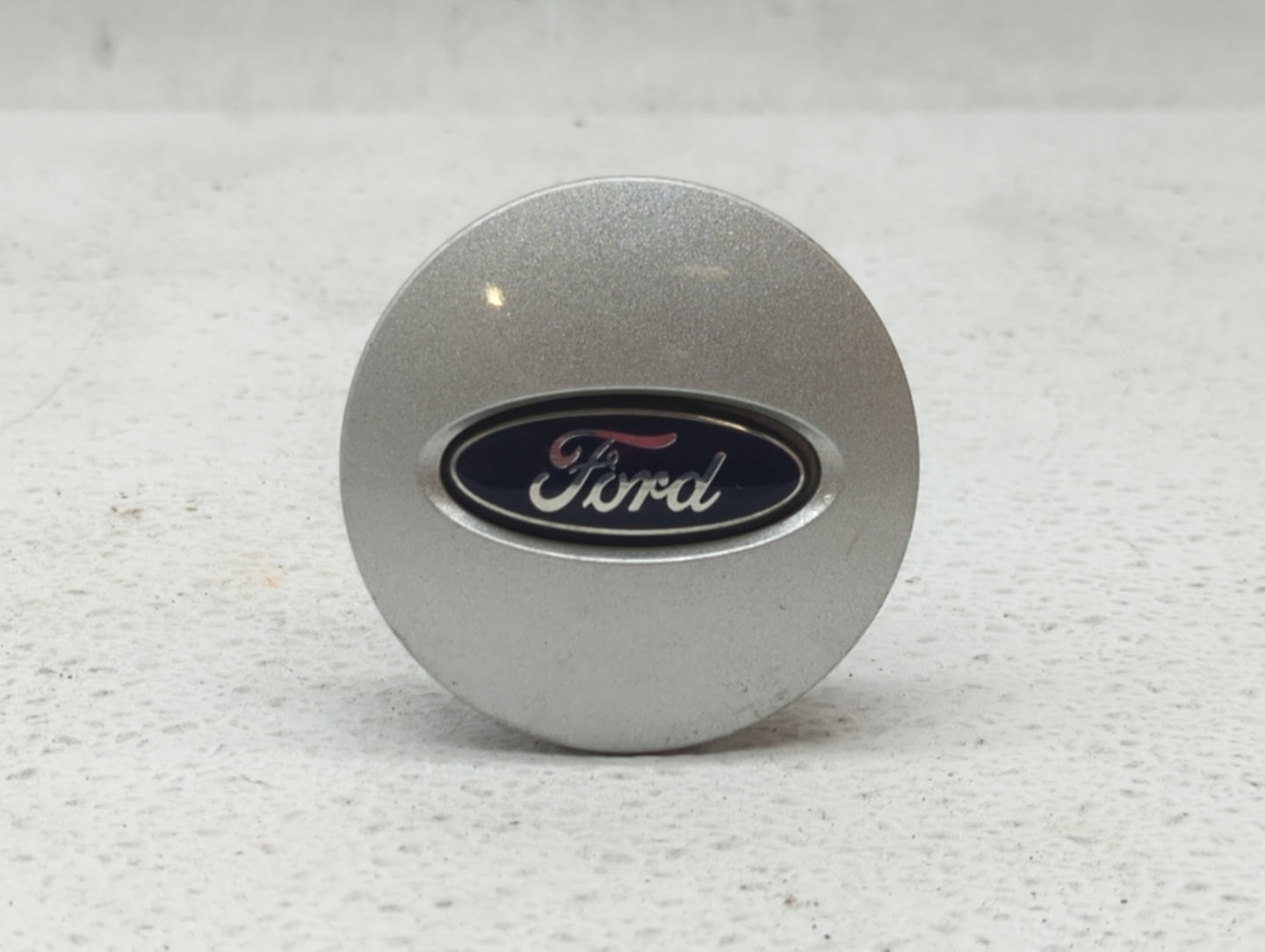 2009 Ford Edge Rim Wheel Center Cap Silver - Oemusedautoparts1.com