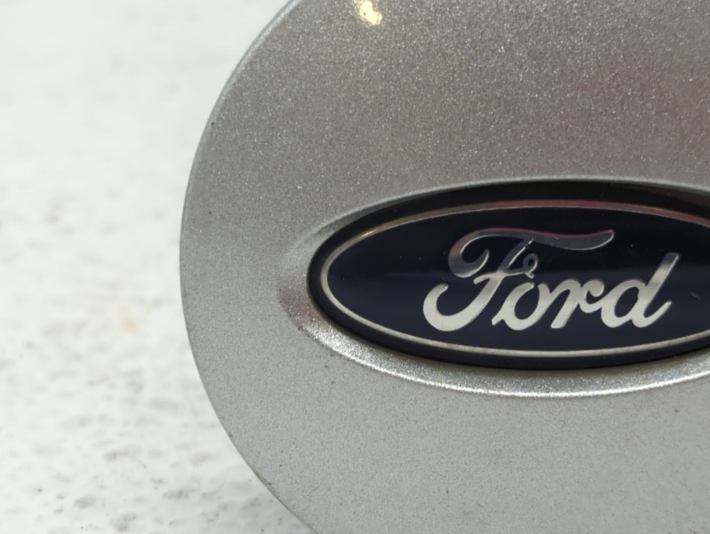 2009 Ford Edge Rim Wheel Center Cap Silver - Oemusedautoparts1.com