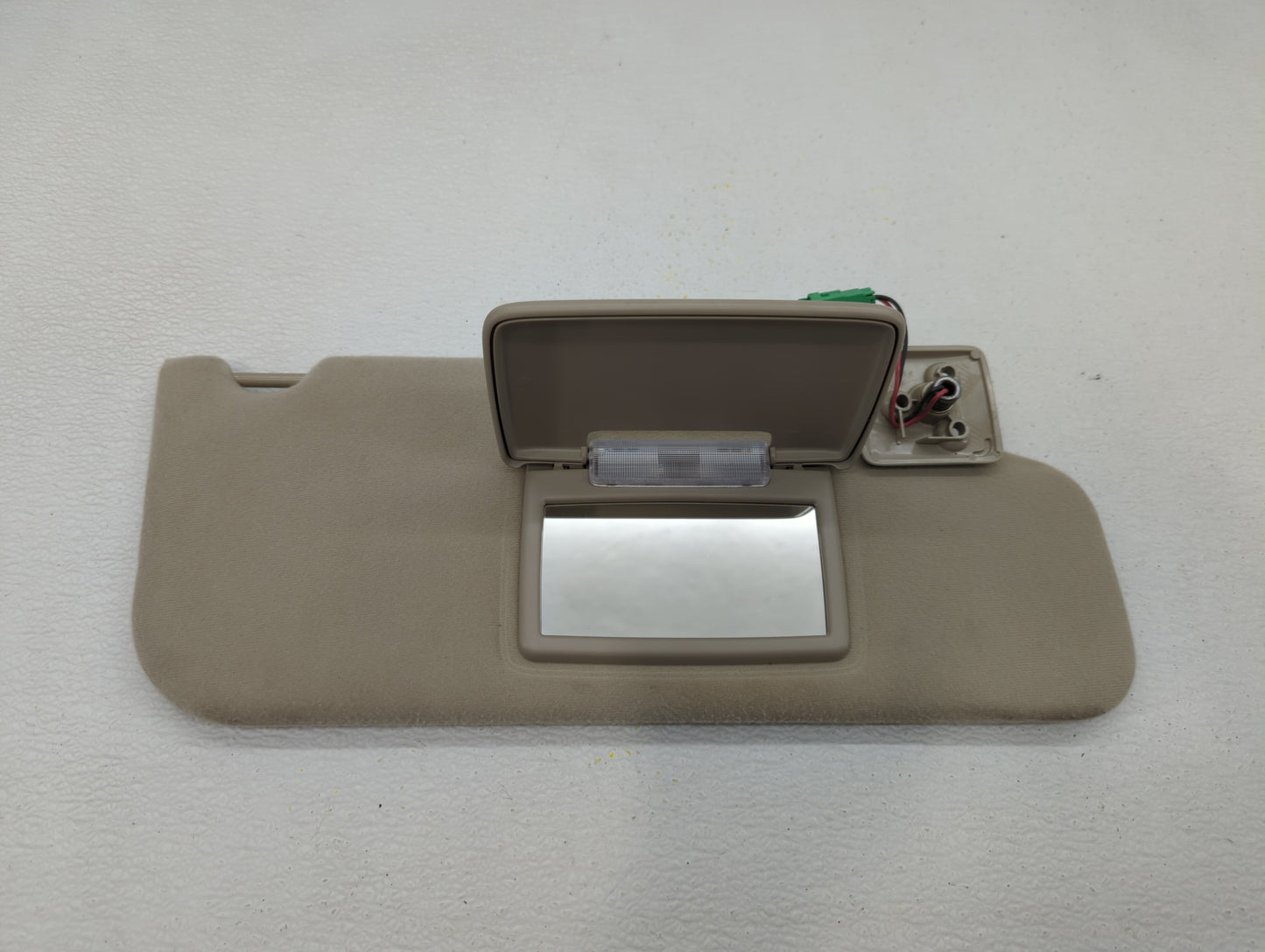 2007-2010 Ford Edge Sun Visor Shade Replacement Passenger Right Mirror Fits Fits 2007 2008 2009 2010 OEM Used Auto Parts - O