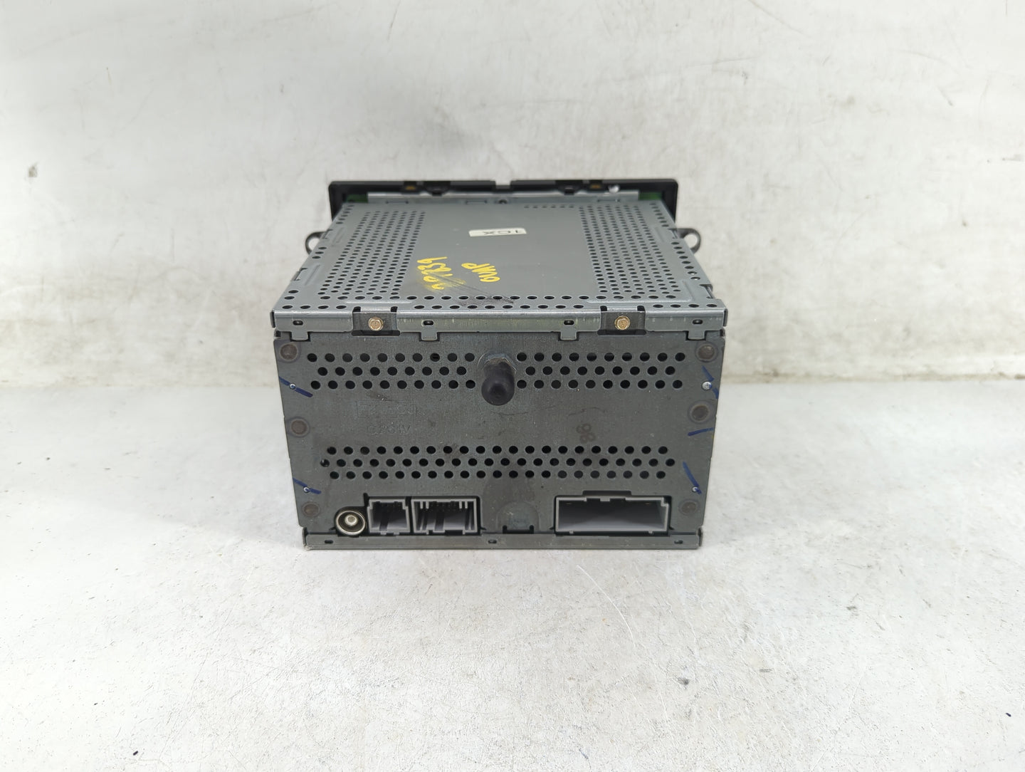 2009 Ford Edge Radio AM FM Cd Player Receiver Replacement P/N:9T4T-18C815-GA Fits OEM Used Auto Parts - Oemusedautoparts1.co