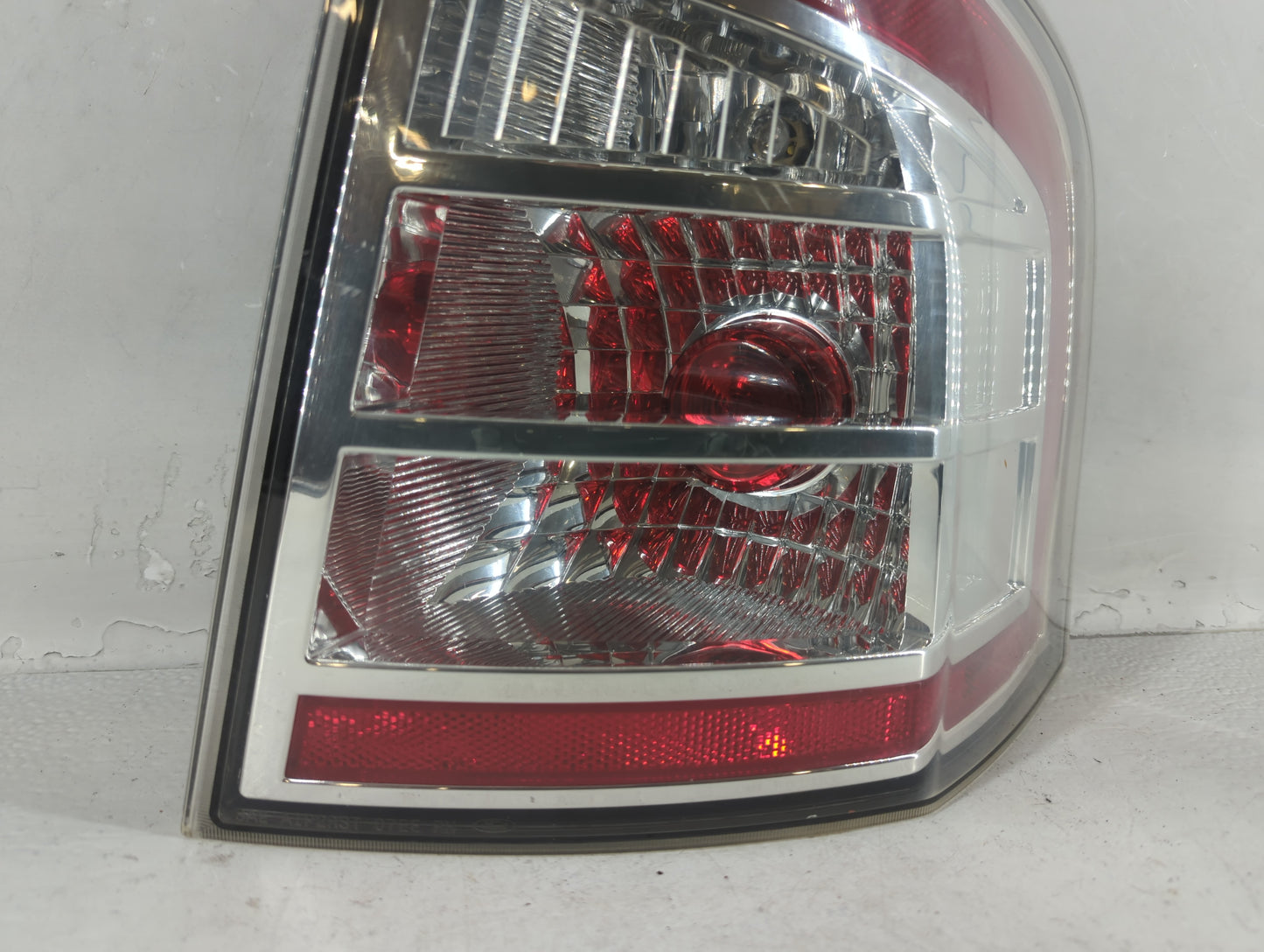 2007-2010 Ford Edge Tail Light Assembly Passenger Right OEM P/N:7T43-13B504-B Fits Fits 2007 2008 2009 2010 OEM Used Auto Pa