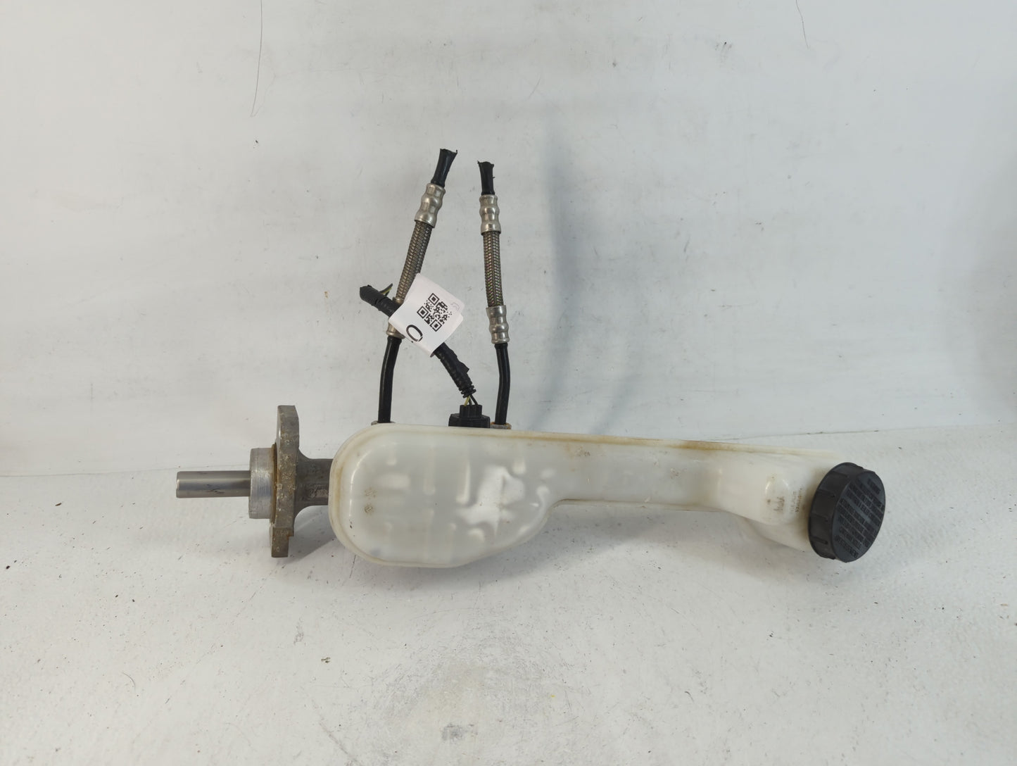 2007-2010 Ford Edge Brake Master Cylinder - Oemusedautoparts1.com