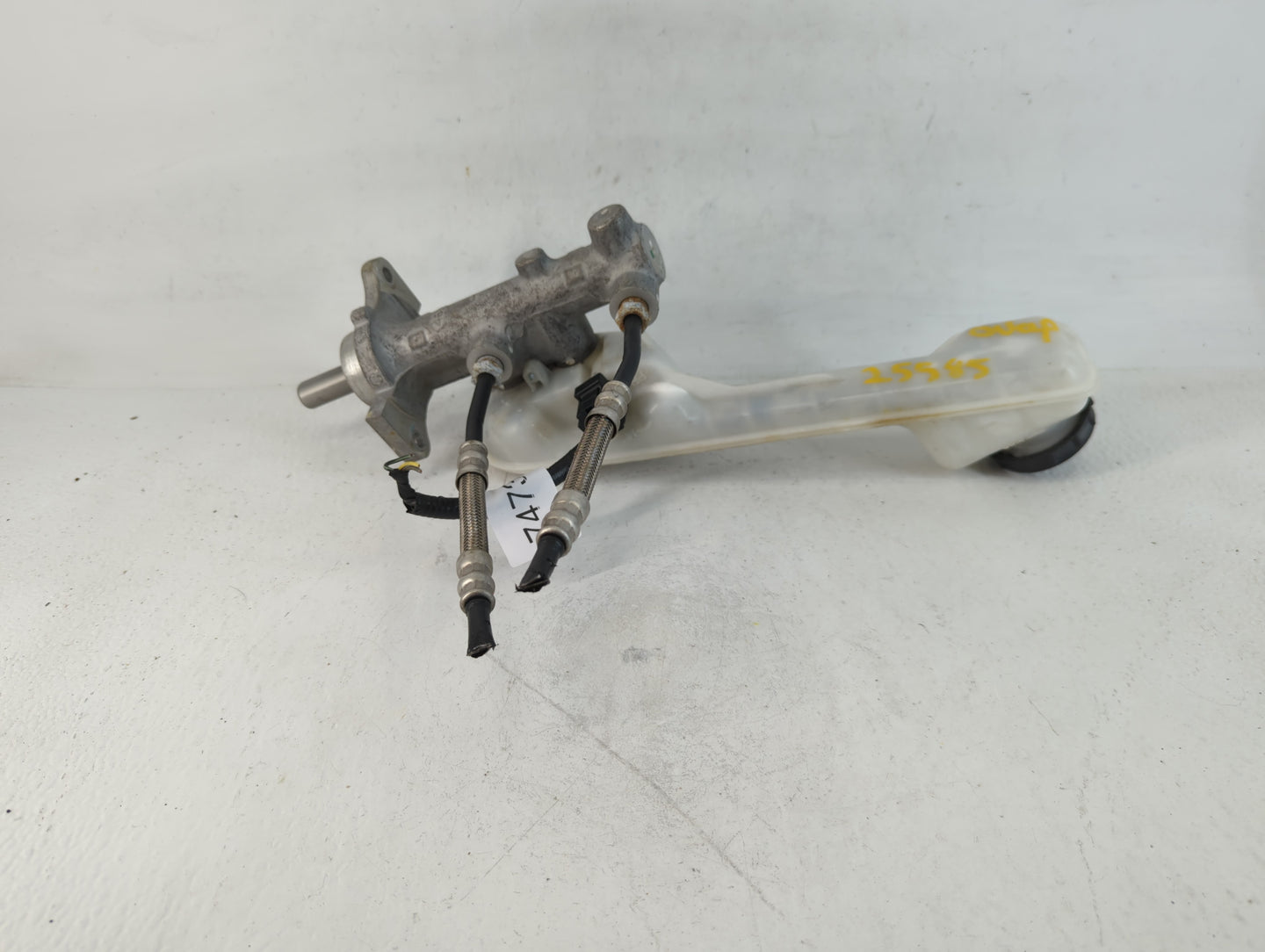 2007-2010 Ford Edge Brake Master Cylinder - Oemusedautoparts1.com