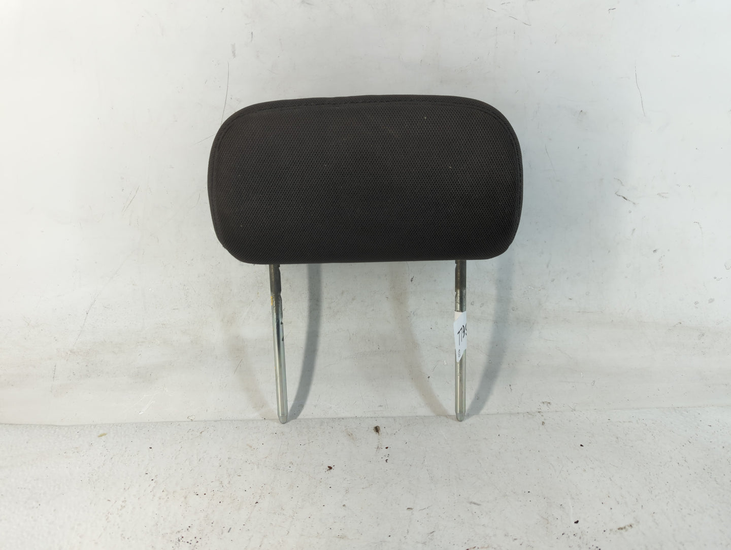 2009-2010 Ford Edge Headrest Head Rest Front Driver Passenger Seat Fits Fits 2009 2010 OEM Used Auto Parts - Oemusedautopart