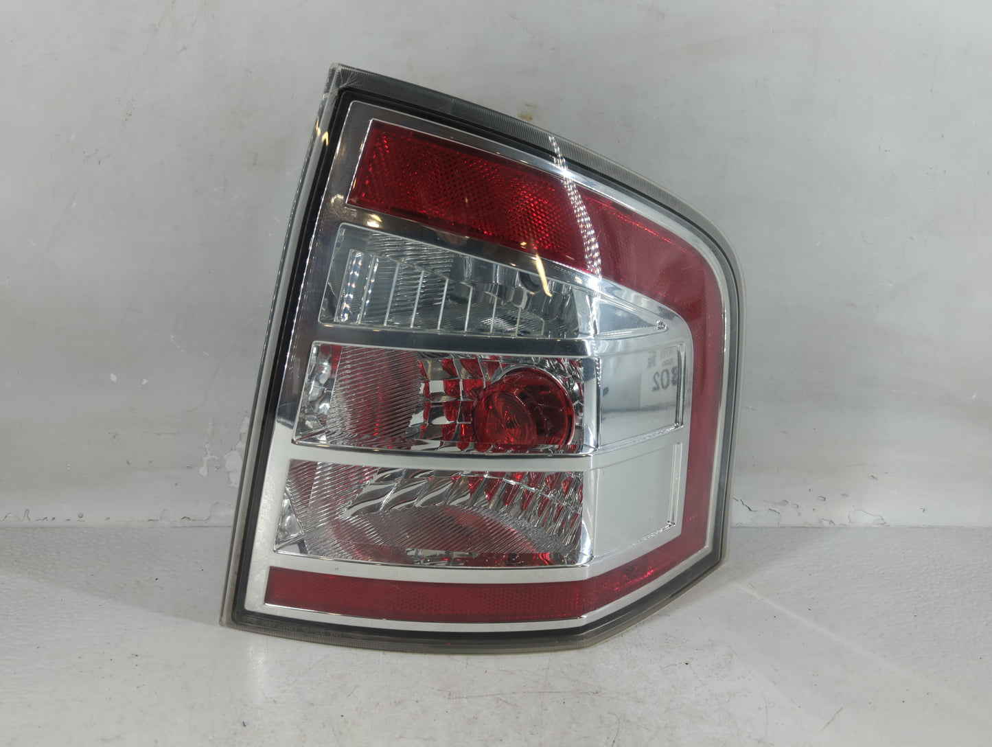 2007-2010 Ford Edge Tail Light Assembly Passenger Right OEM P/N:9T43-13B504-B Fits Fits 2007 2008 2009 2010 OEM Used Auto Pa