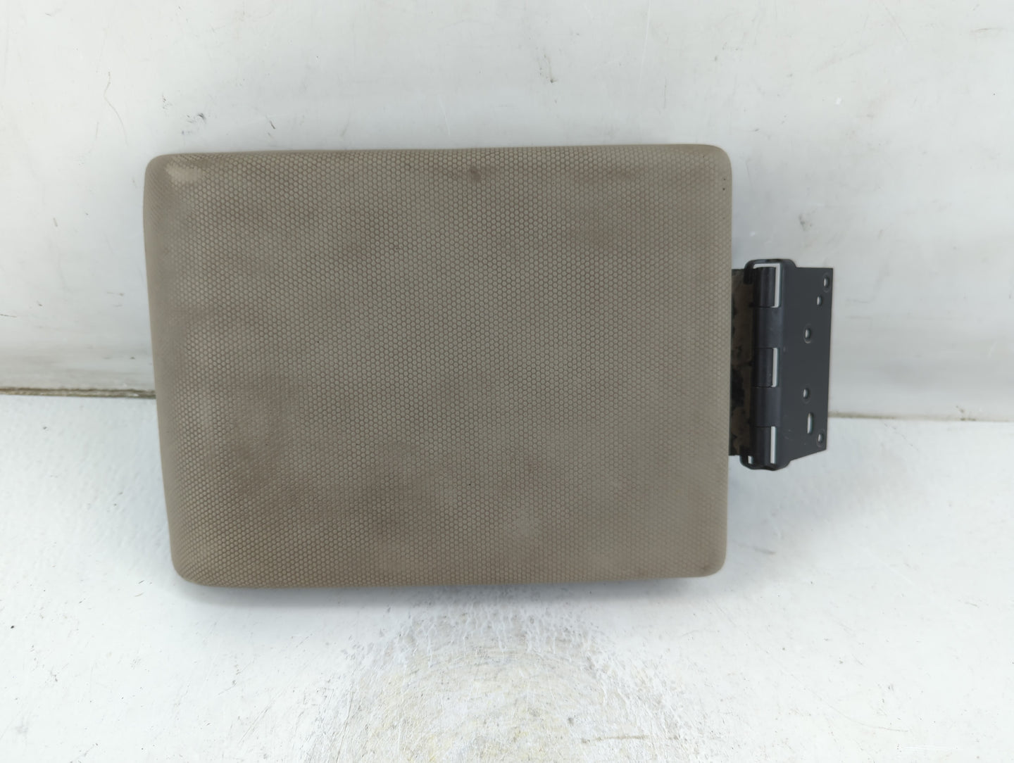 2009-2012 Ford Escape Center Console Armrest Cover Lid P/N:KF3036A001 Fits Fits 2009 2010 2011 2012 OEM Used Auto Parts - Oe