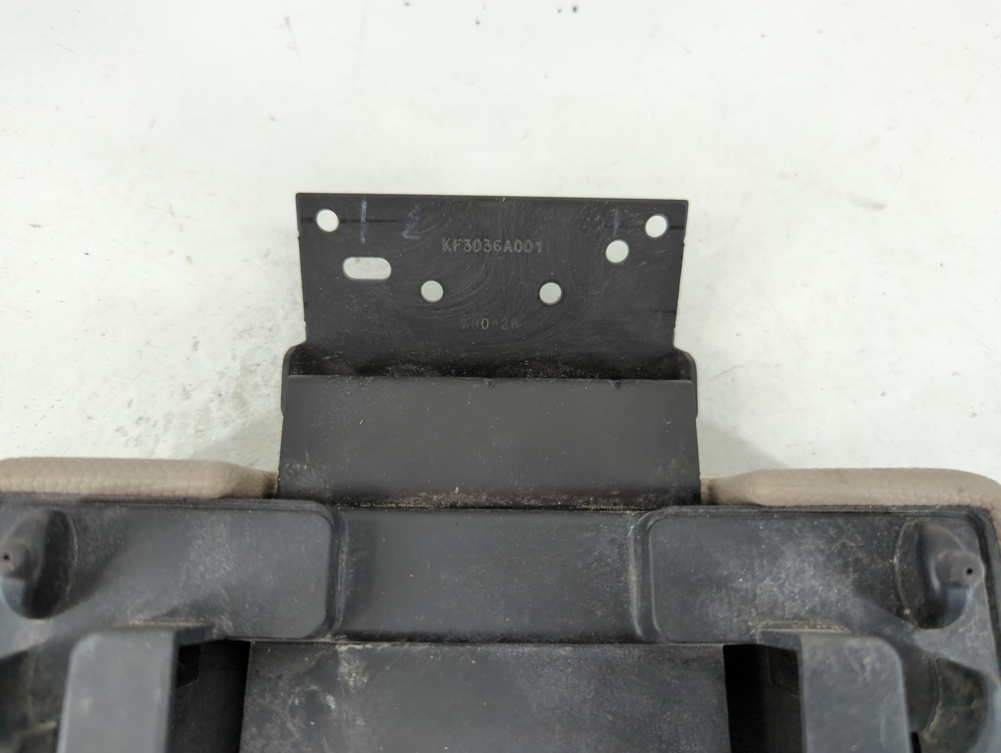 2009-2012 Ford Escape Center Console Armrest Cover Lid P/N:KF3036A001 Fits Fits 2009 2010 2011 2012 OEM Used Auto Parts - Oe