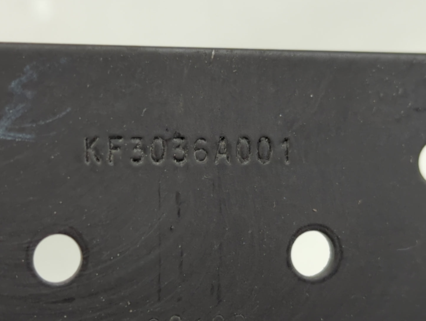 2009-2012 Ford Escape Center Console Armrest Cover Lid P/N:KF3036A001 Fits Fits 2009 2010 2011 2012 OEM Used Auto Parts - Oe