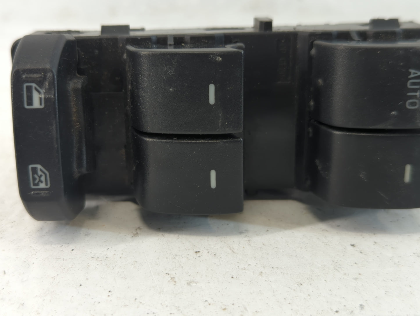2008-2012 Ford Escape Master Power Window Switch Replacement Driver Side Left P/N:8L8T-14540-A Fits Fits 2008 2009 2010 2011