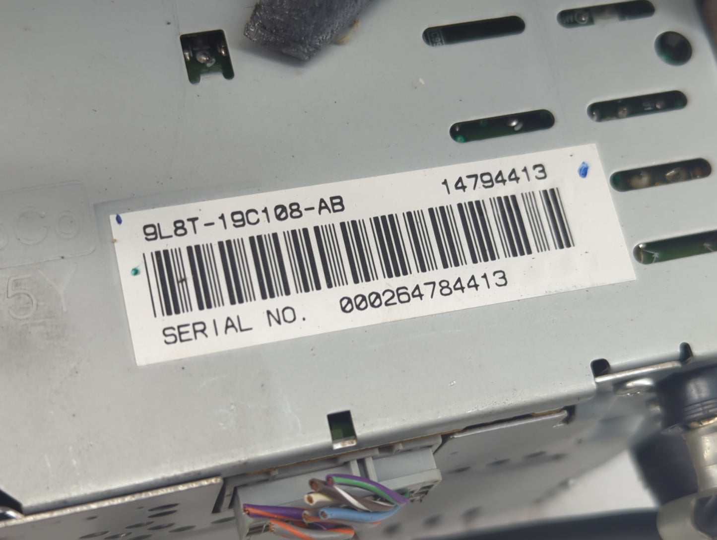 2009 Ford Escape Radio AM FM Cd Player Receiver Replacement P/N:9L8T-19C108-AB Fits OEM Used Auto Parts - Oemusedautoparts1.
