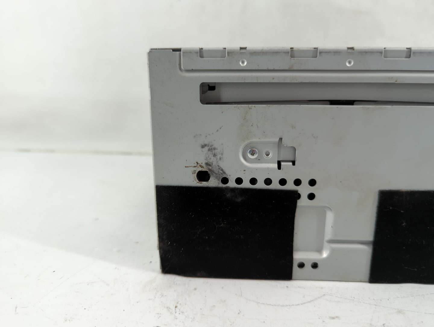 2009 Ford Escape Radio AM FM Cd Player Receiver Replacement P/N:9L8T-19C159-BB Fits OEM Used Auto Parts - Oemusedautoparts1.