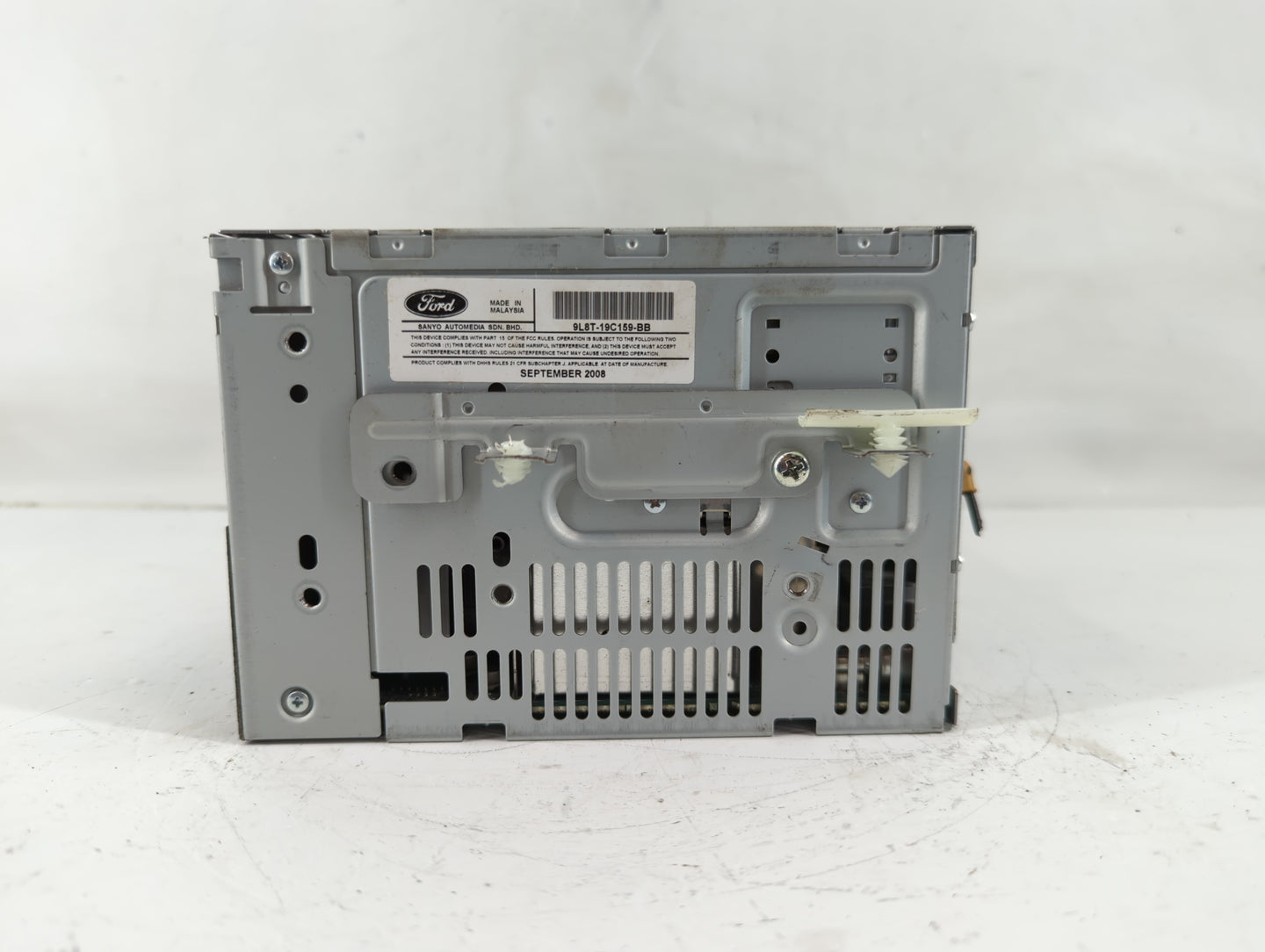 2009 Ford Escape Radio AM FM Cd Player Receiver Replacement P/N:9L8T-19C159-BB Fits OEM Used Auto Parts - Oemusedautoparts1.
