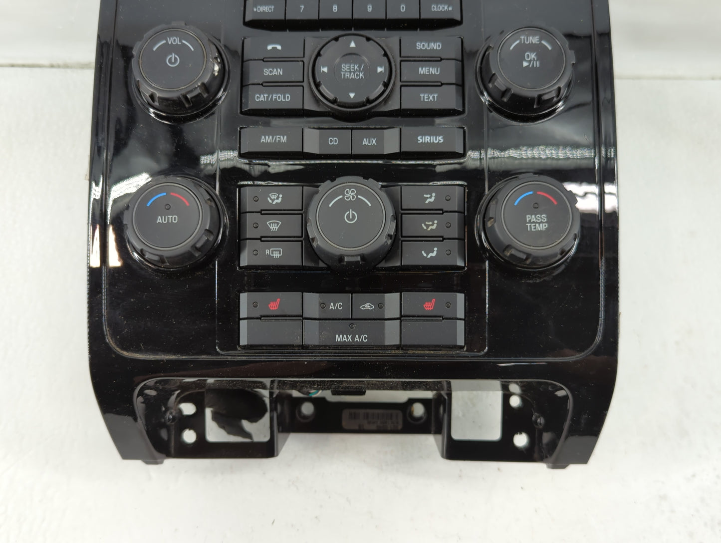 2009 Ford Escape Radio AM FM Cd Player Receiver Replacement P/N:9L8T-19C159-BB Fits OEM Used Auto Parts - Oemusedautoparts1.