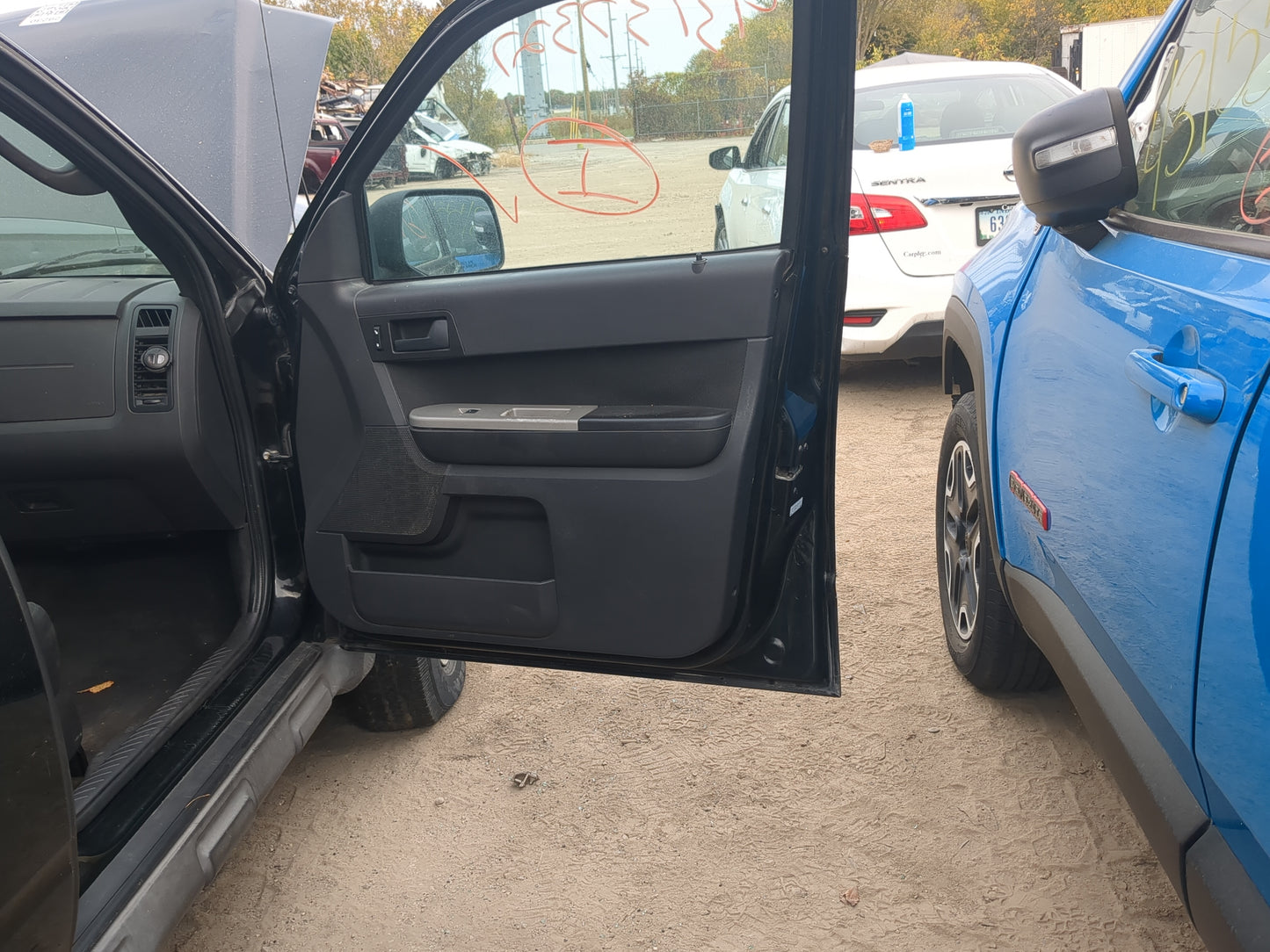 2009-2012 Ford Escape Passenger Front Door Oem - Oemusedautoparts1.com