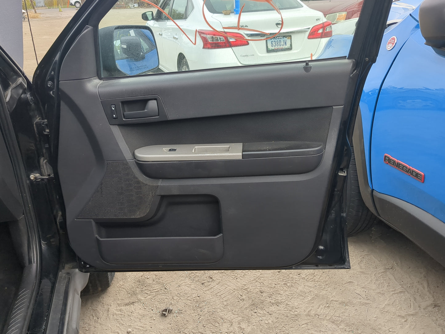 2009 Ford Escape Front Right Passenger Interior Door Panel Trim 1206311 - Oemusedautoparts1.com
