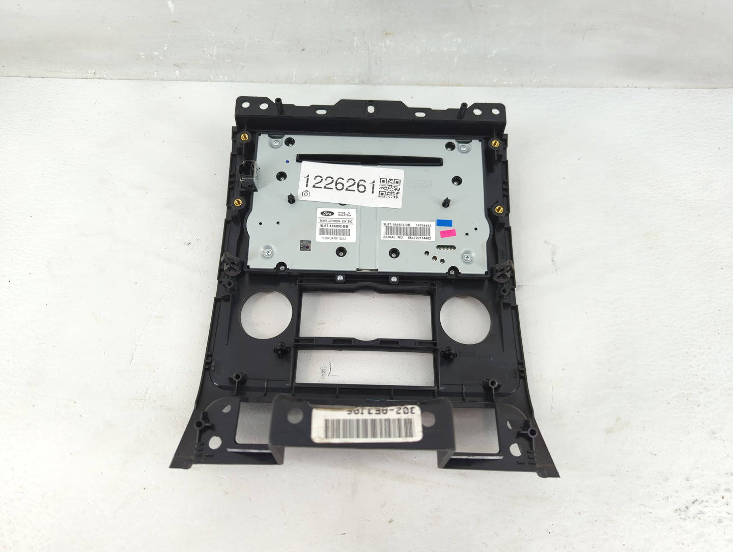 2009-2012 Ford Escape Radio Control Panel - Oemusedautoparts1.com