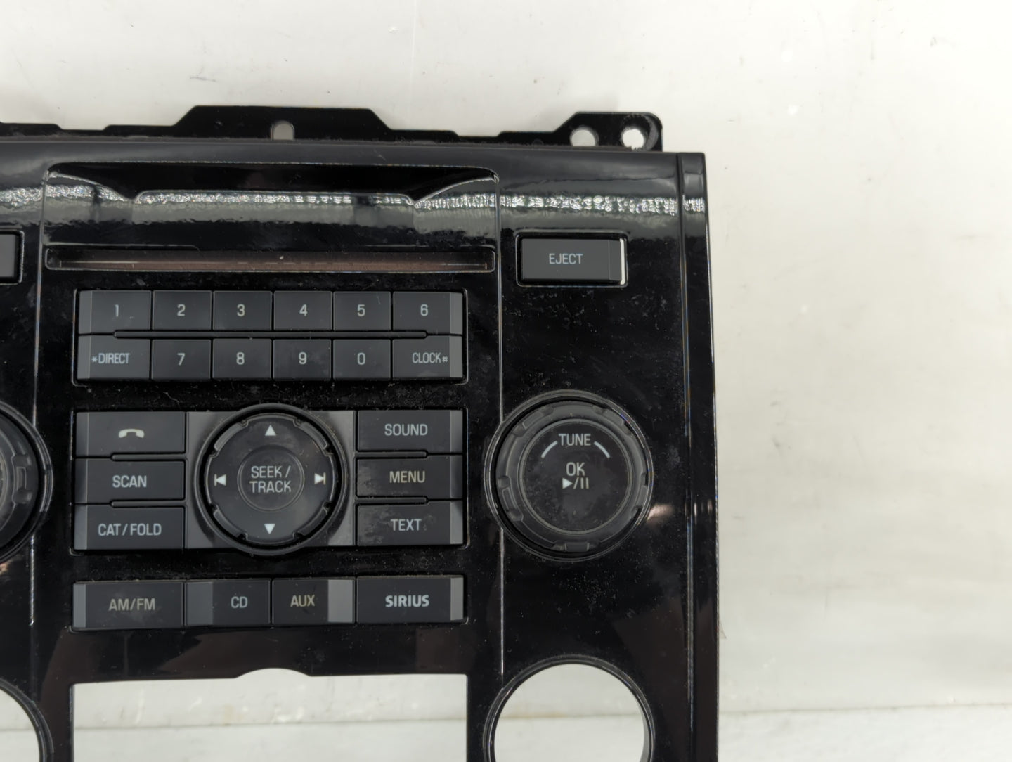 2009-2012 Ford Escape Radio Control Panel - Oemusedautoparts1.com