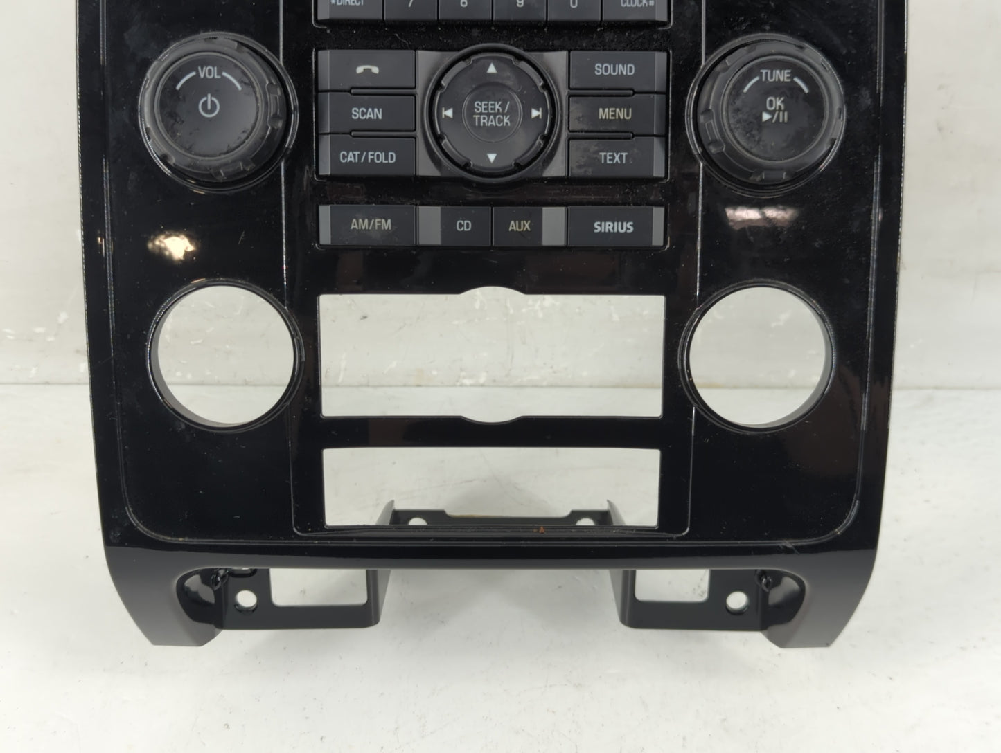 2009-2012 Ford Escape Radio Control Panel - Oemusedautoparts1.com