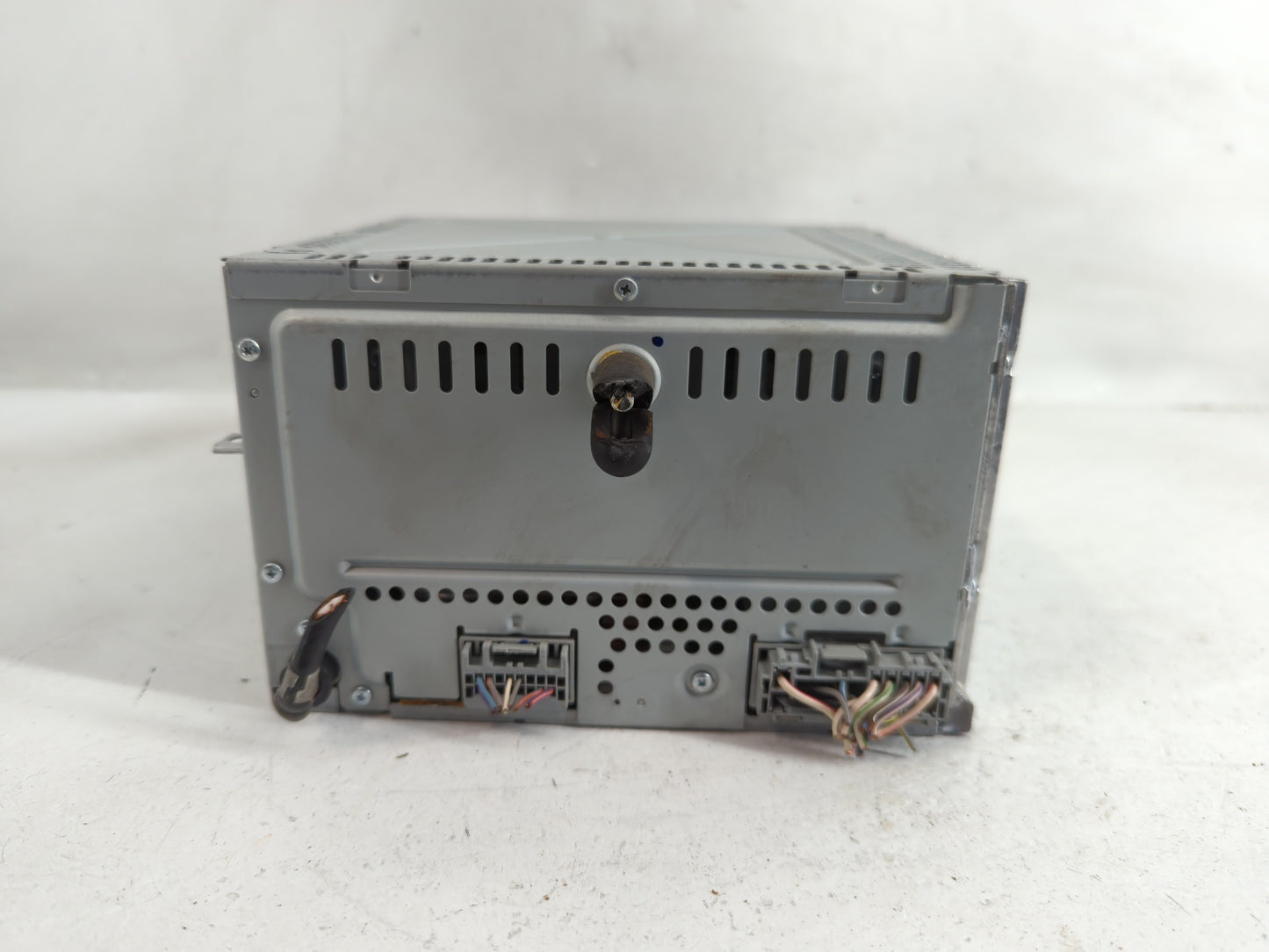 2009 Ford Escape Radio AM FM Cd Player Receiver Replacement P/N:9L8T-19C107-AB Fits OEM Used Auto Parts - Oemusedautoparts1.