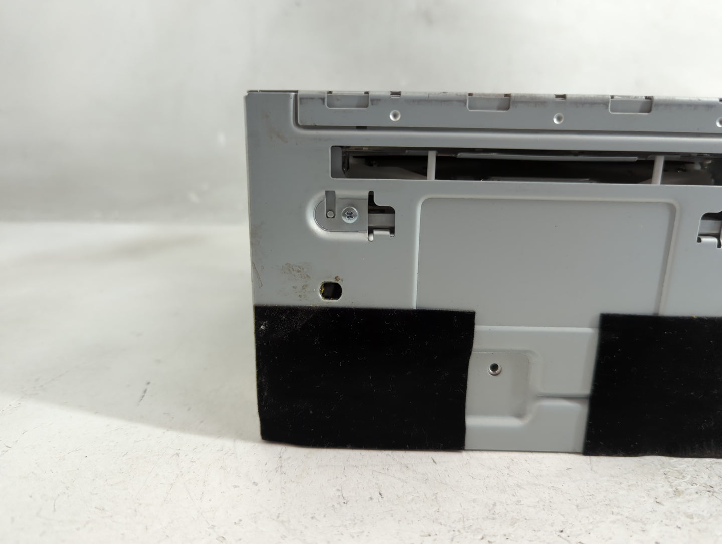 2009 Ford Escape Radio AM FM Cd Player Receiver Replacement P/N:9L8T-19C107-AB Fits OEM Used Auto Parts - Oemusedautoparts1.