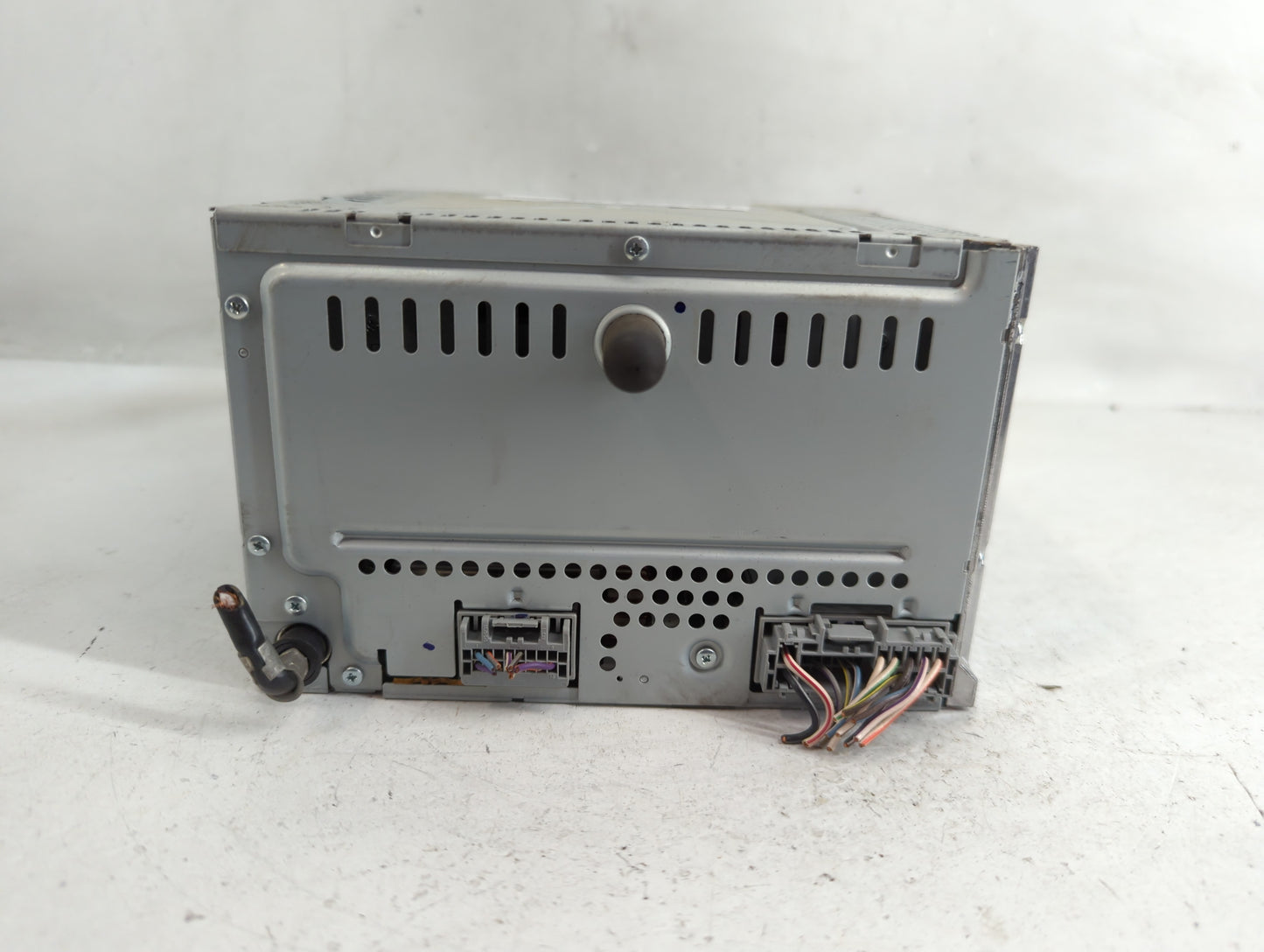 2009 Ford Escape Radio AM FM Cd Player Receiver Replacement P/N:9L8T-19C107-AB Fits OEM Used Auto Parts - Oemusedautoparts1.