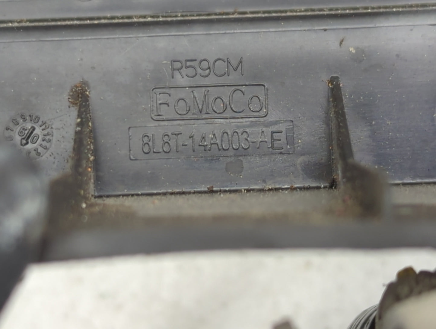 2009 Ford Escape Fusebox Fuse Box Panel Relay Module P/N:8L8T-14A003-AE Fits OEM Used Auto Parts - Oemusedautoparts1.com