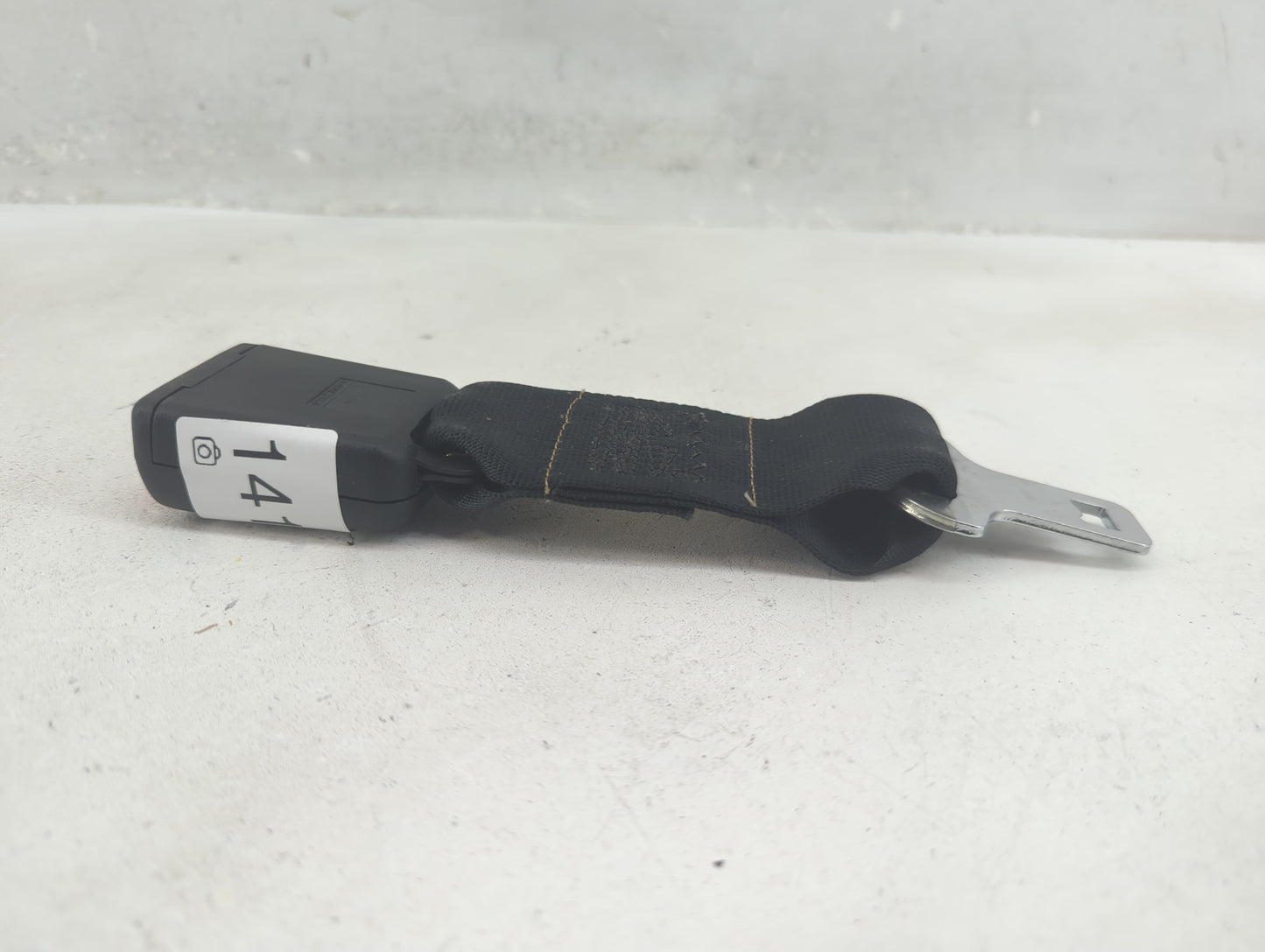 2008-2012 Ford Escape Driver Seatbelt Buckle 1415957 - Oemusedautoparts1.com
