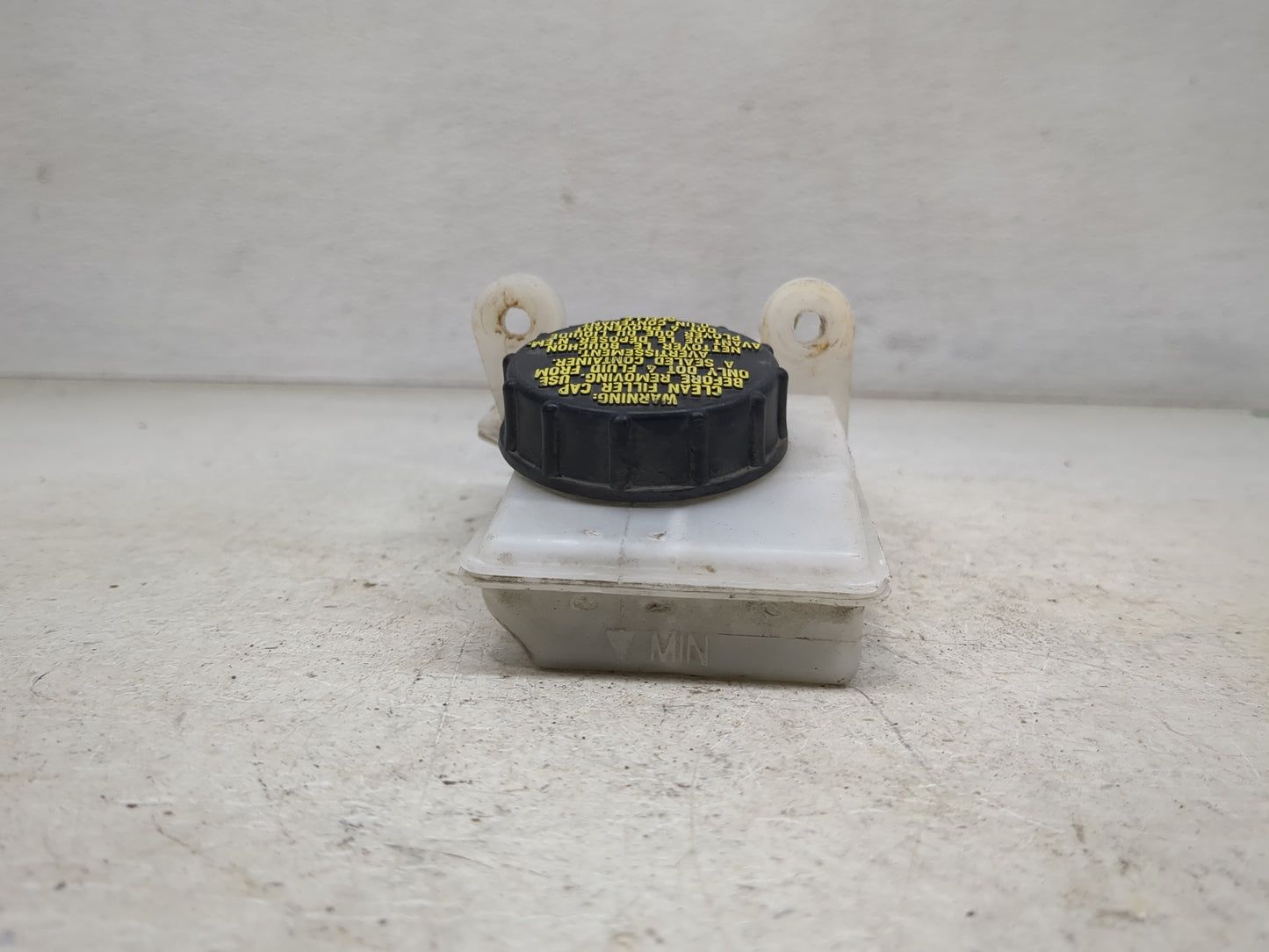 2008-2012 Ford Escape Windshield Washer Fluid Reservoir Bottle Oem 1467096 - Oemusedautoparts1.com