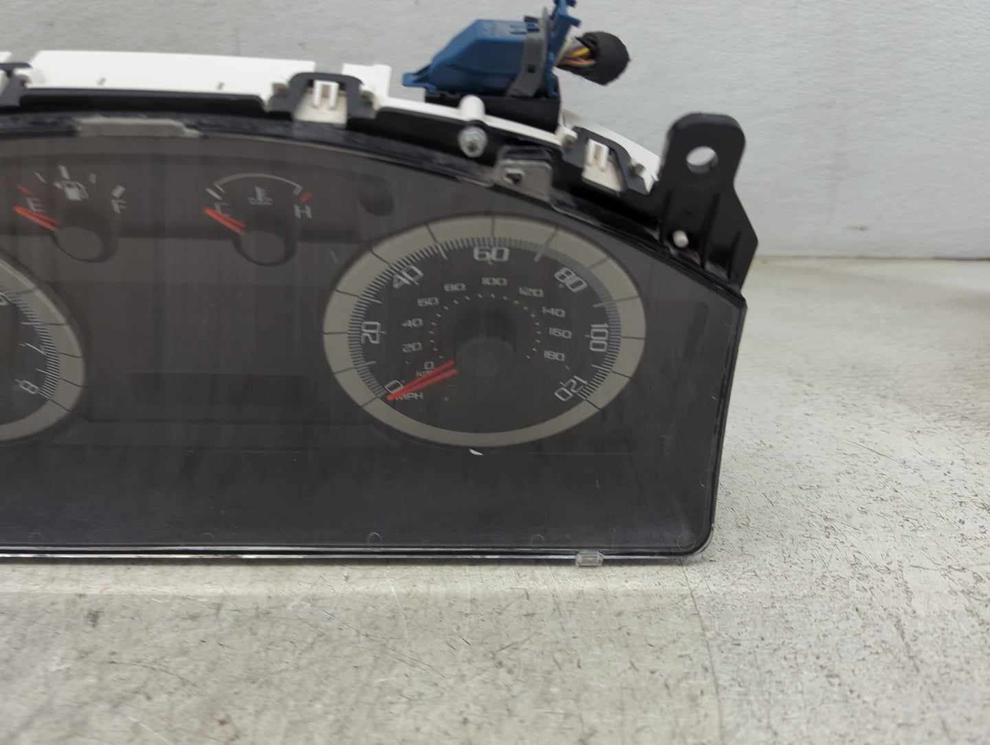 2009 Ford Escape Instrument Cluster Speedometer Gauges P/N:10890 ENMHA Miles: Fits OEM Used Auto Parts - Oemusedautoparts1.c