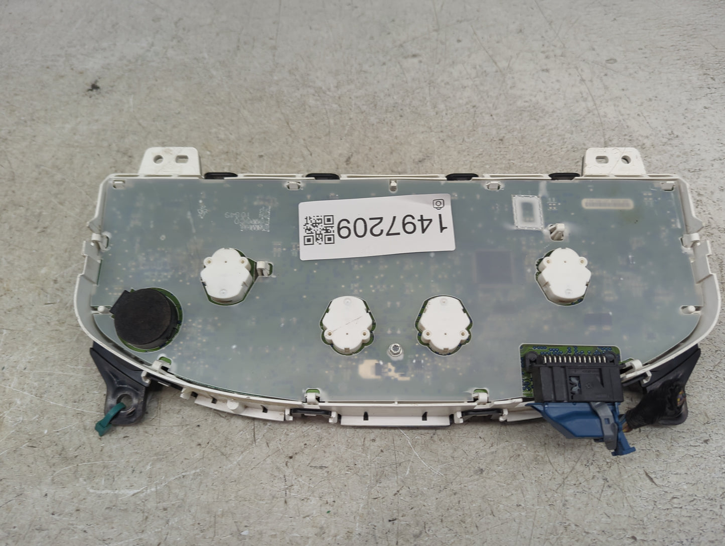 2009 Ford Escape Instrument Cluster Speedometer Gauges P/N:10890 ENMHA Miles: Fits OEM Used Auto Parts - Oemusedautoparts1.c