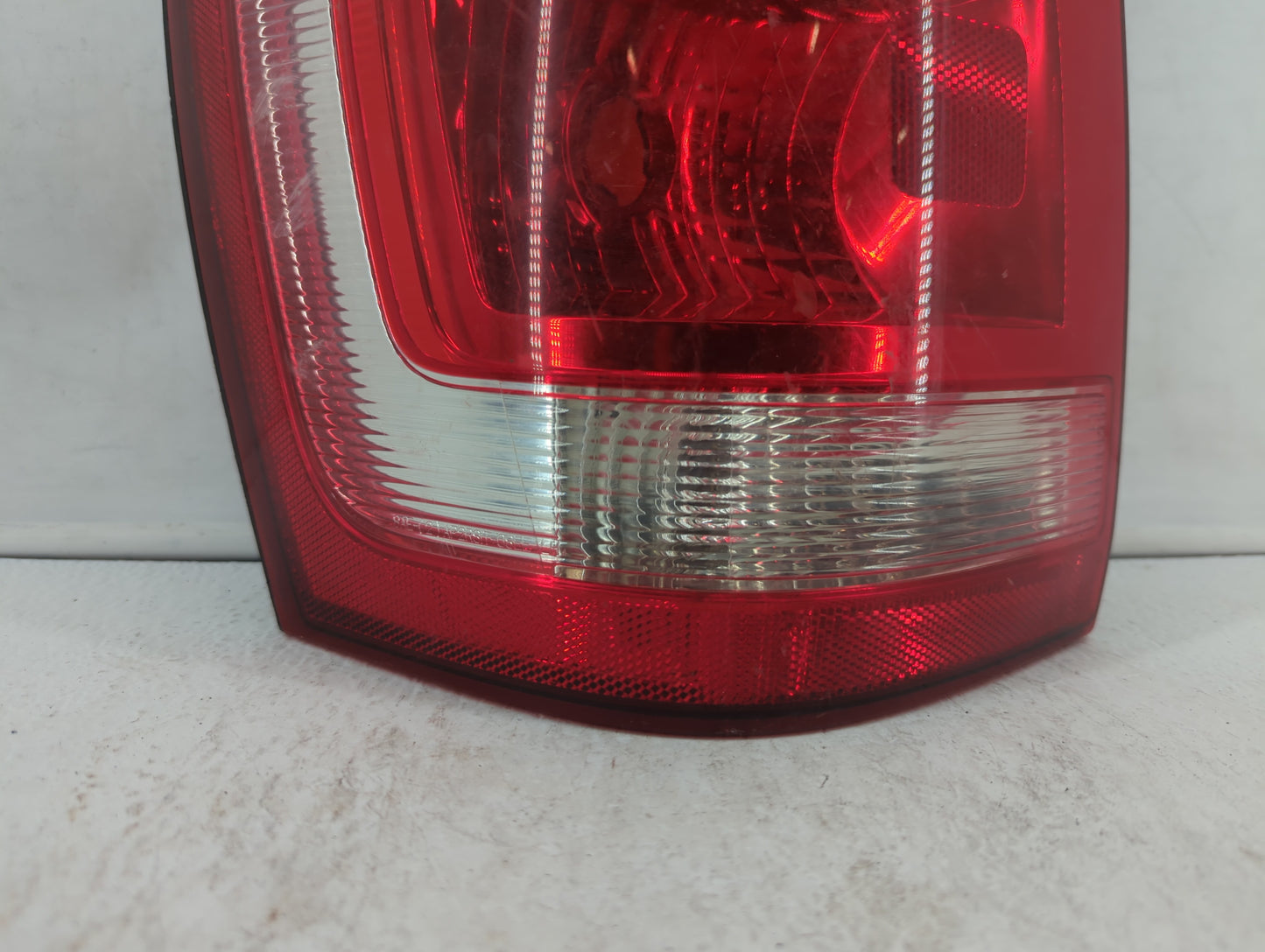 2008-2012 Ford Escape Tail Light Assembly Driver Left OEM P/N:44ZH-1922 B Fits Fits 2008 2009 2010 2011 2012 OEM Used Auto P