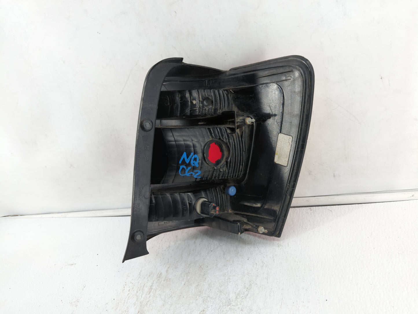 2008-2012 Ford Escape Tail Light Assembly Driver Left OEM P/N:44ZH-1922 B Fits Fits 2008 2009 2010 2011 2012 OEM Used Auto P